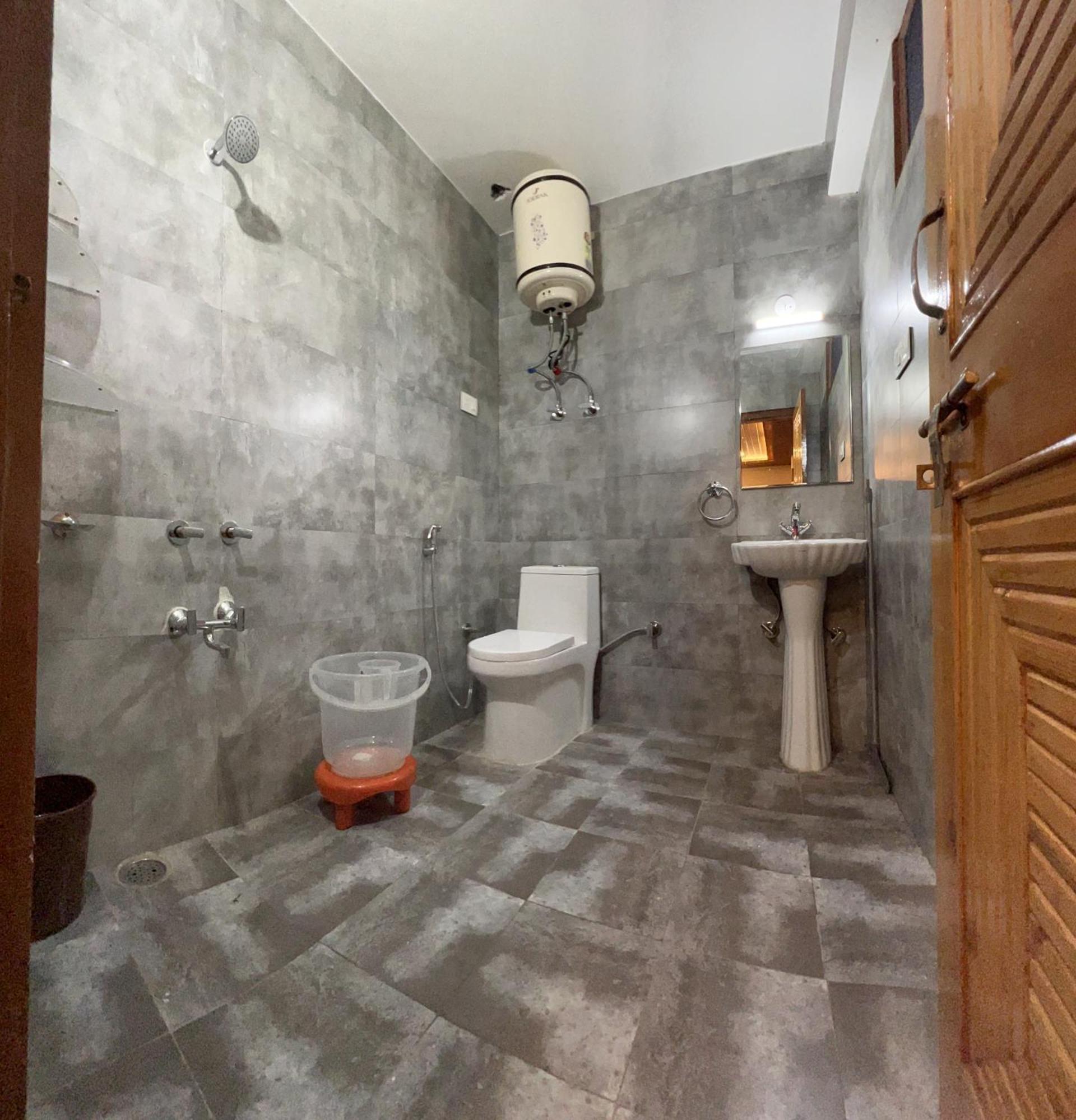 The Sana Luxury Stay, Hotel 3*