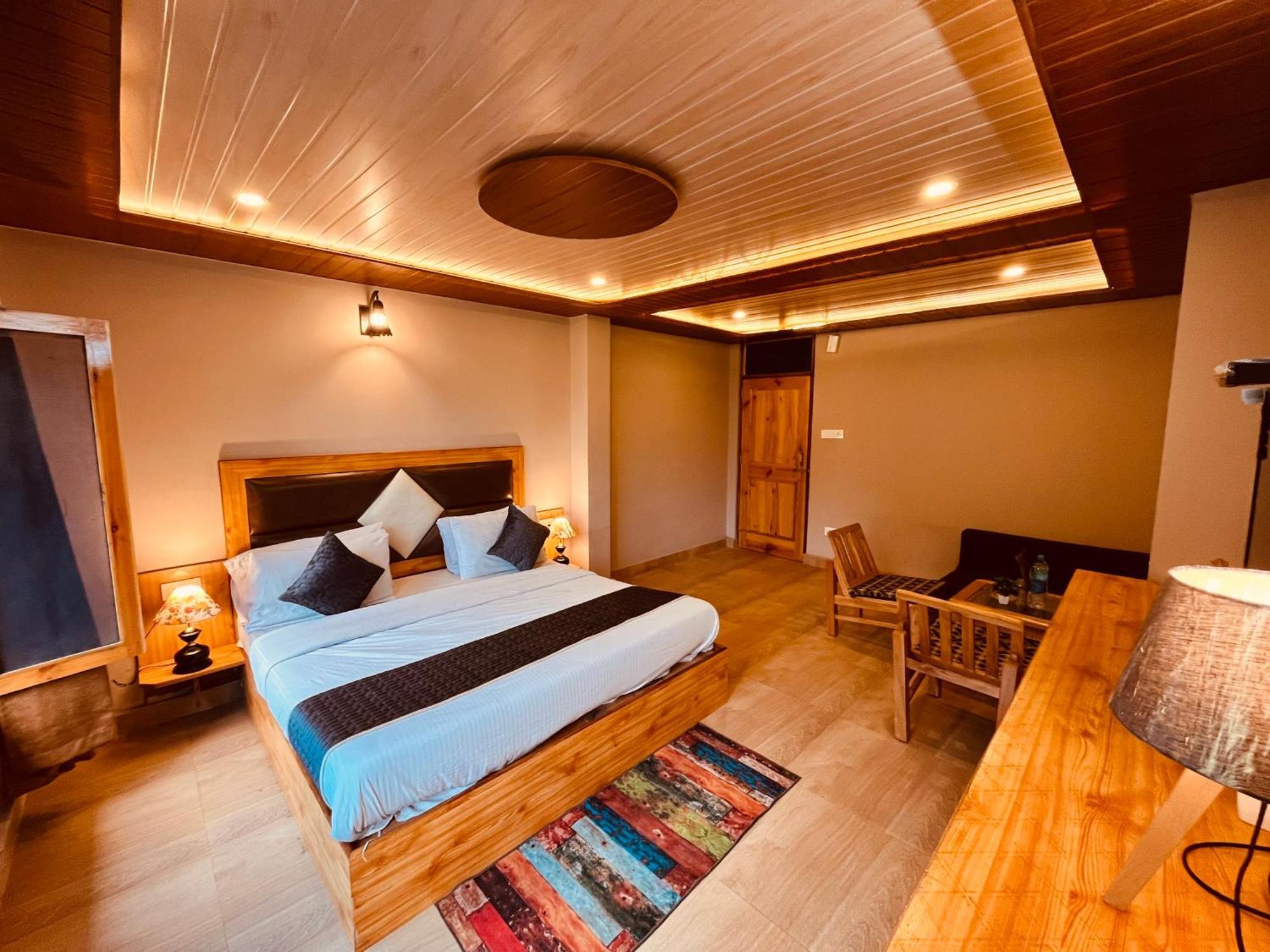 The Sana Luxury Stay, 3*