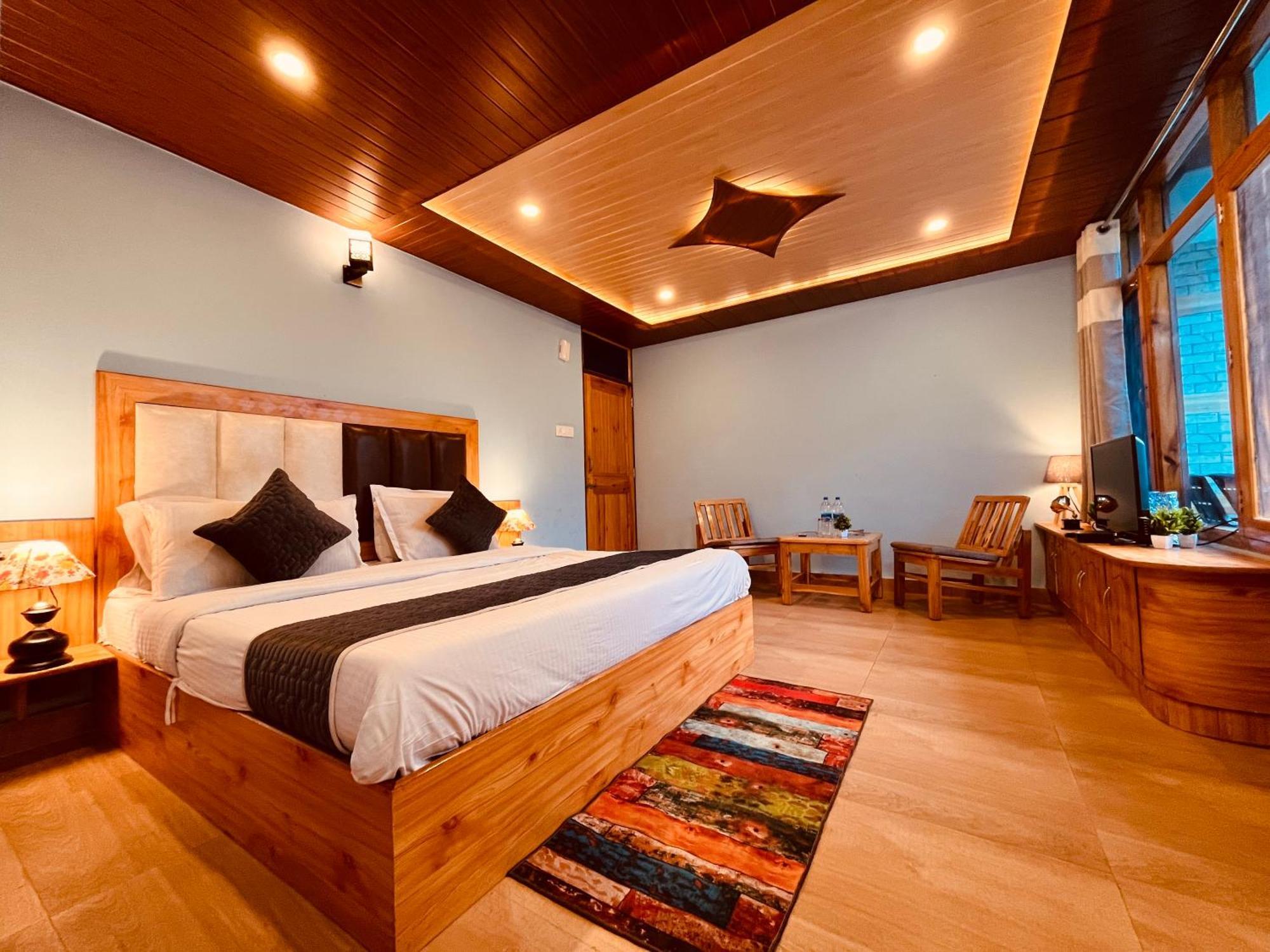 Hotel The Sana Luxury Stay,