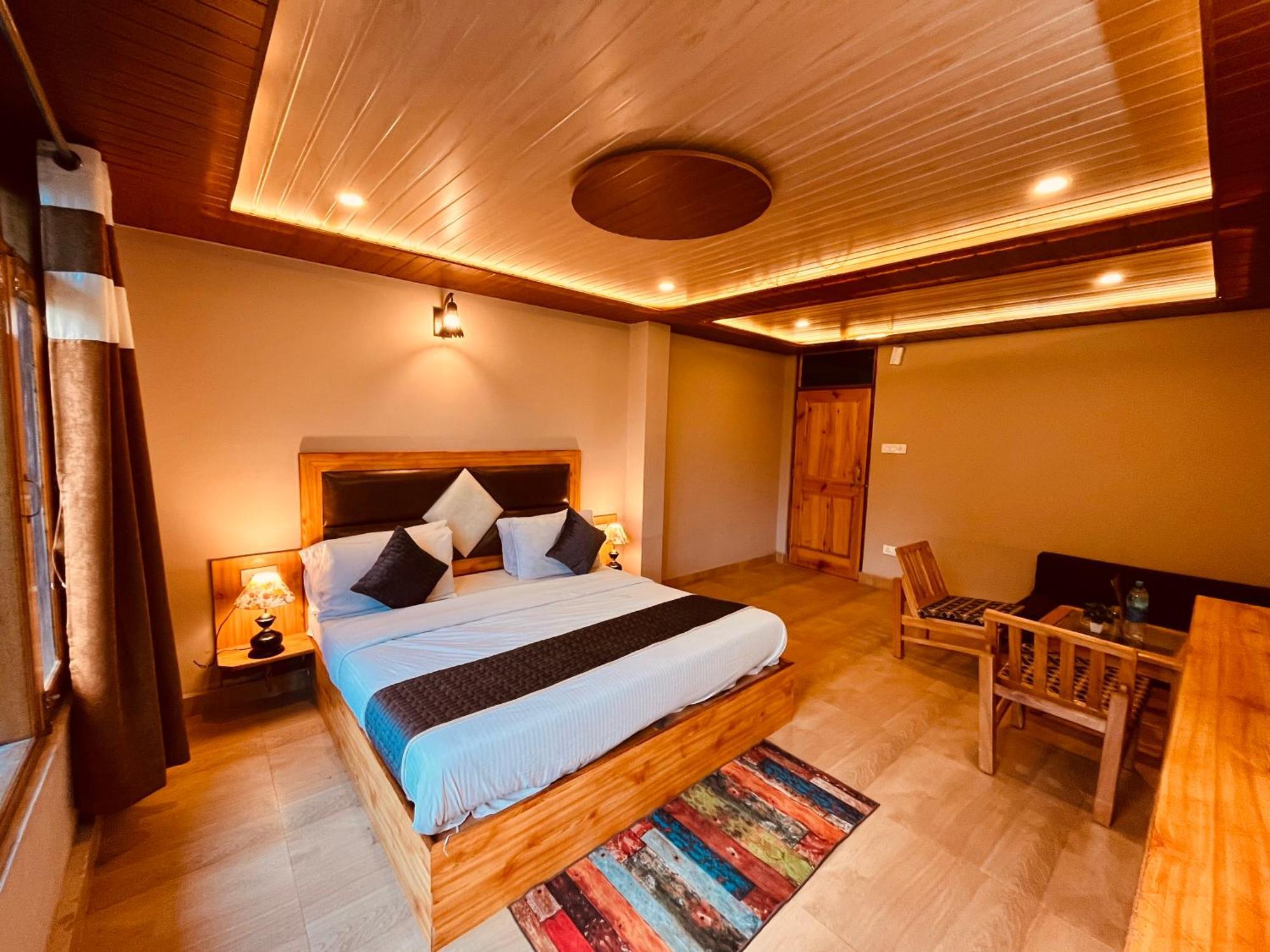 The Sana Luxury Stay, 3*