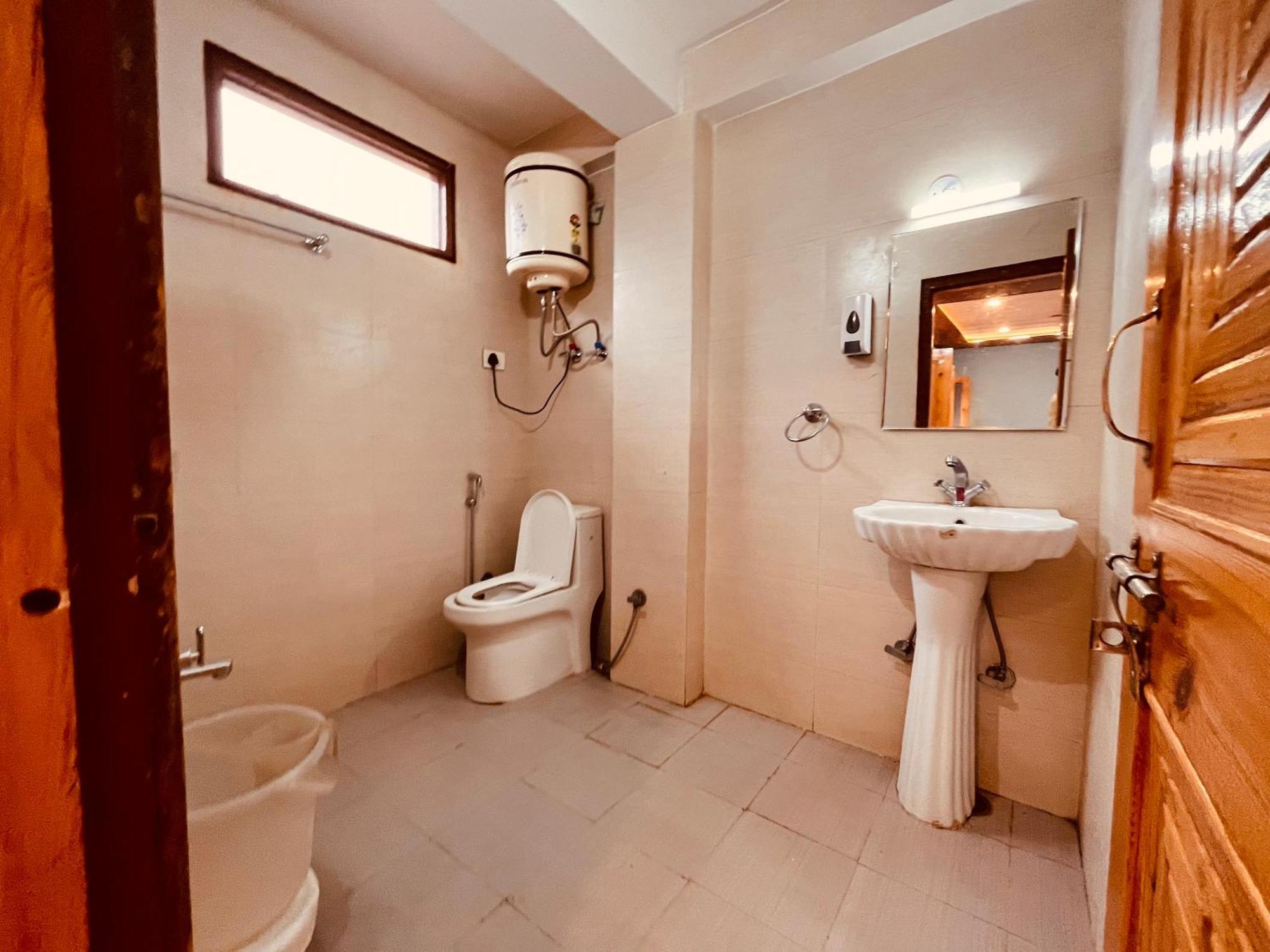 The Sana Luxury Stay, Hotel 3*