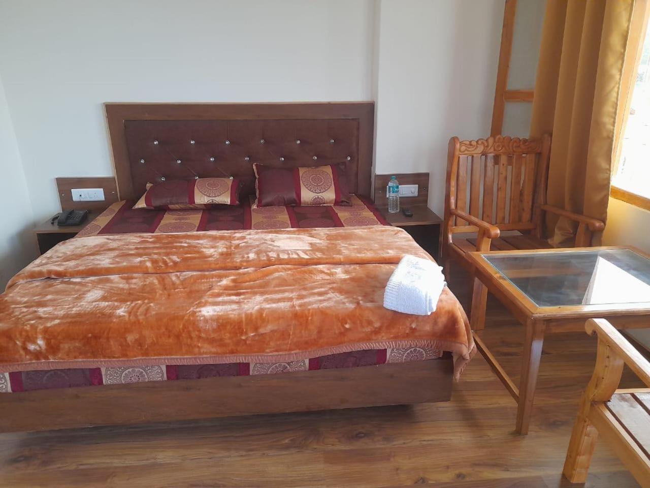 Hotel Cedar Valley Retreat Manali (Himachal Pradesh)