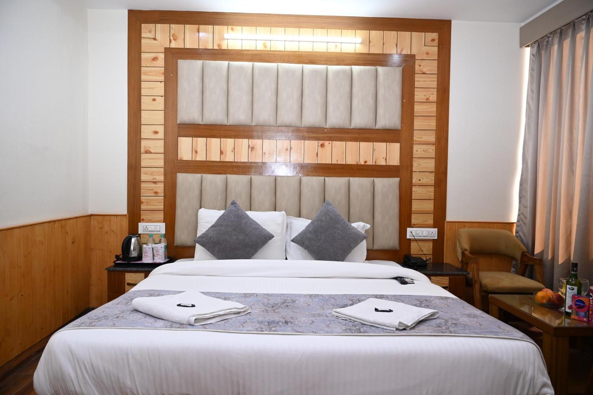 Hotel Lee 3*
