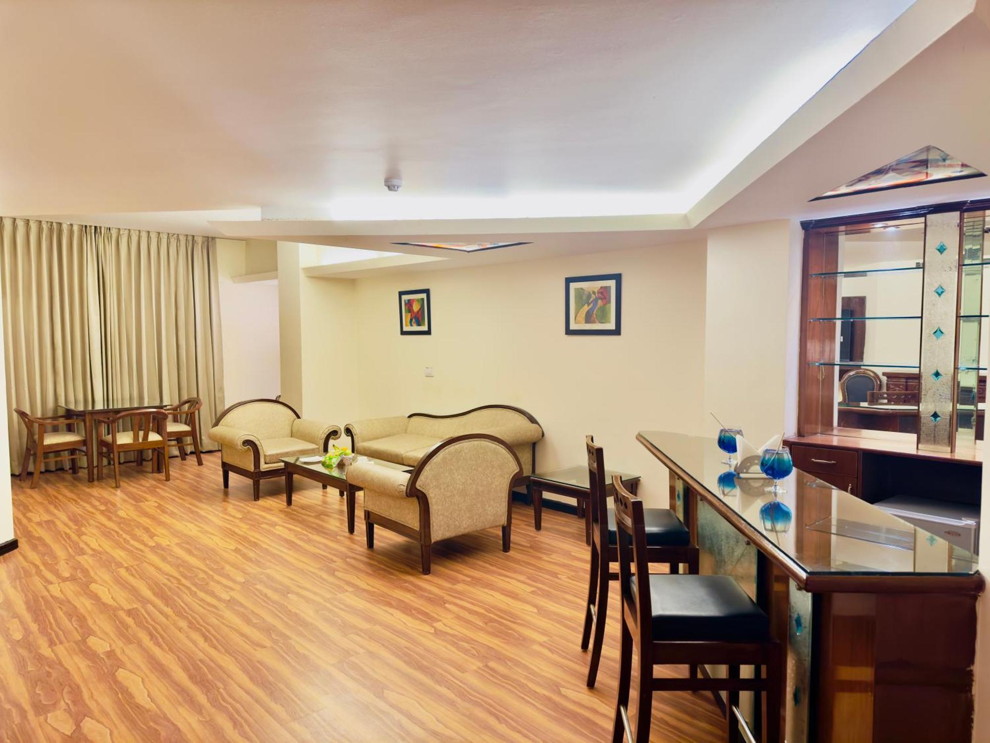 Hotel River Grand View And - A River Side 4*
