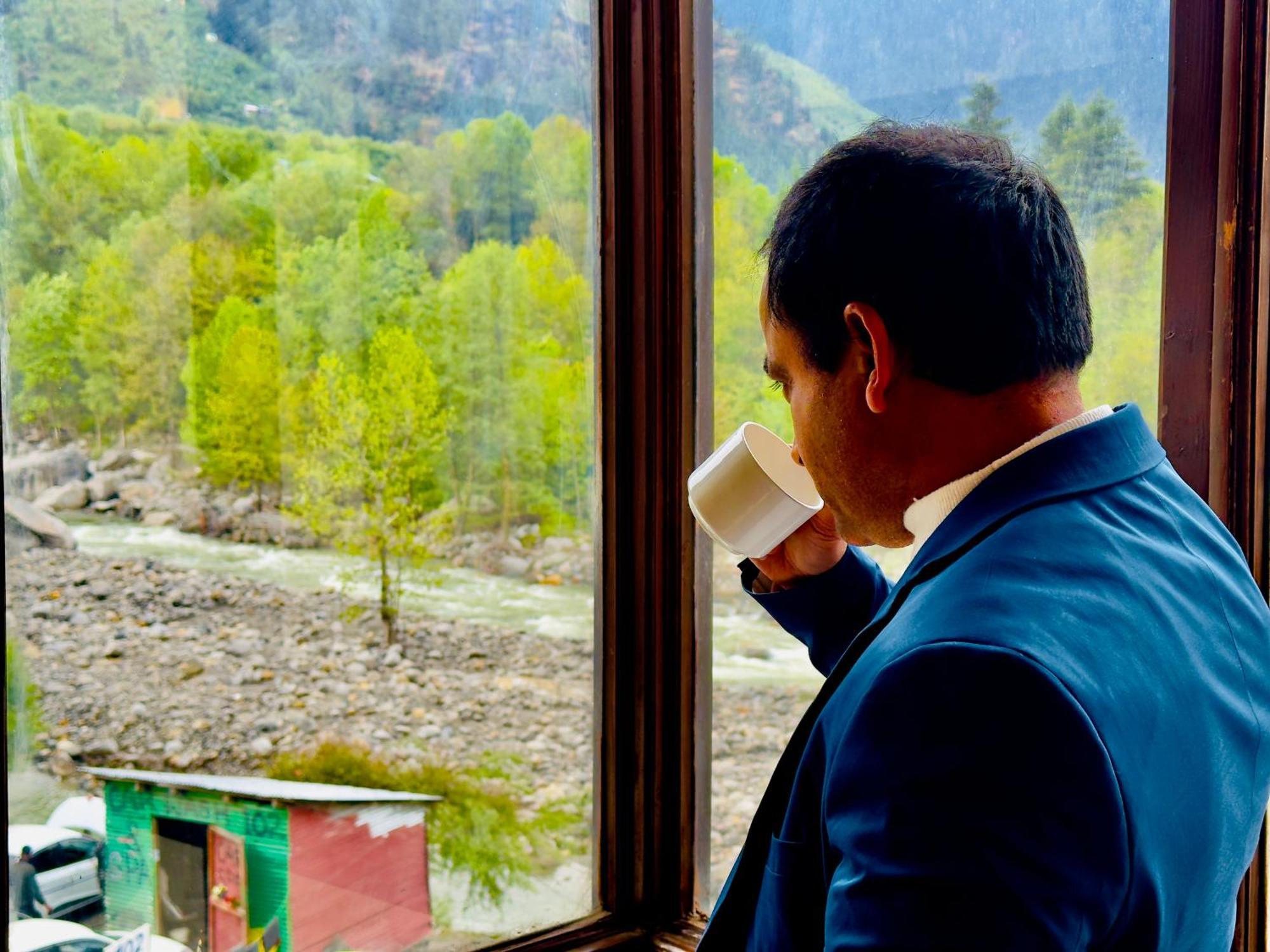 River Grand View And - A River Side 4* Manali (Himachal Pradesh)