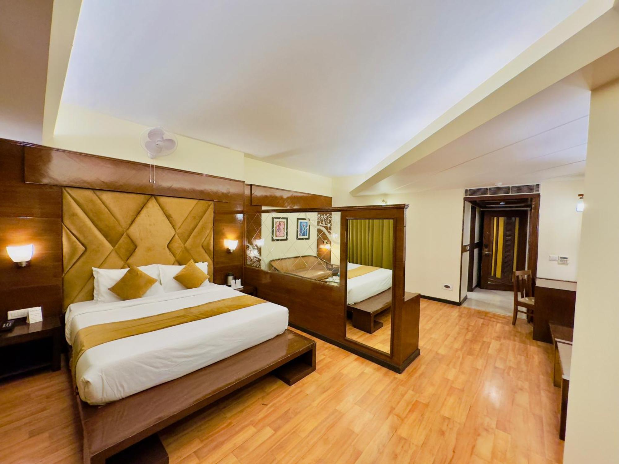Hotel River Grand View And - A River Side 4*