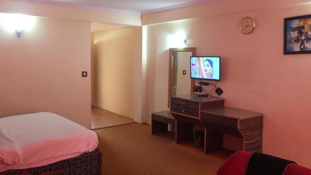 Hotel Ishaan 3*
