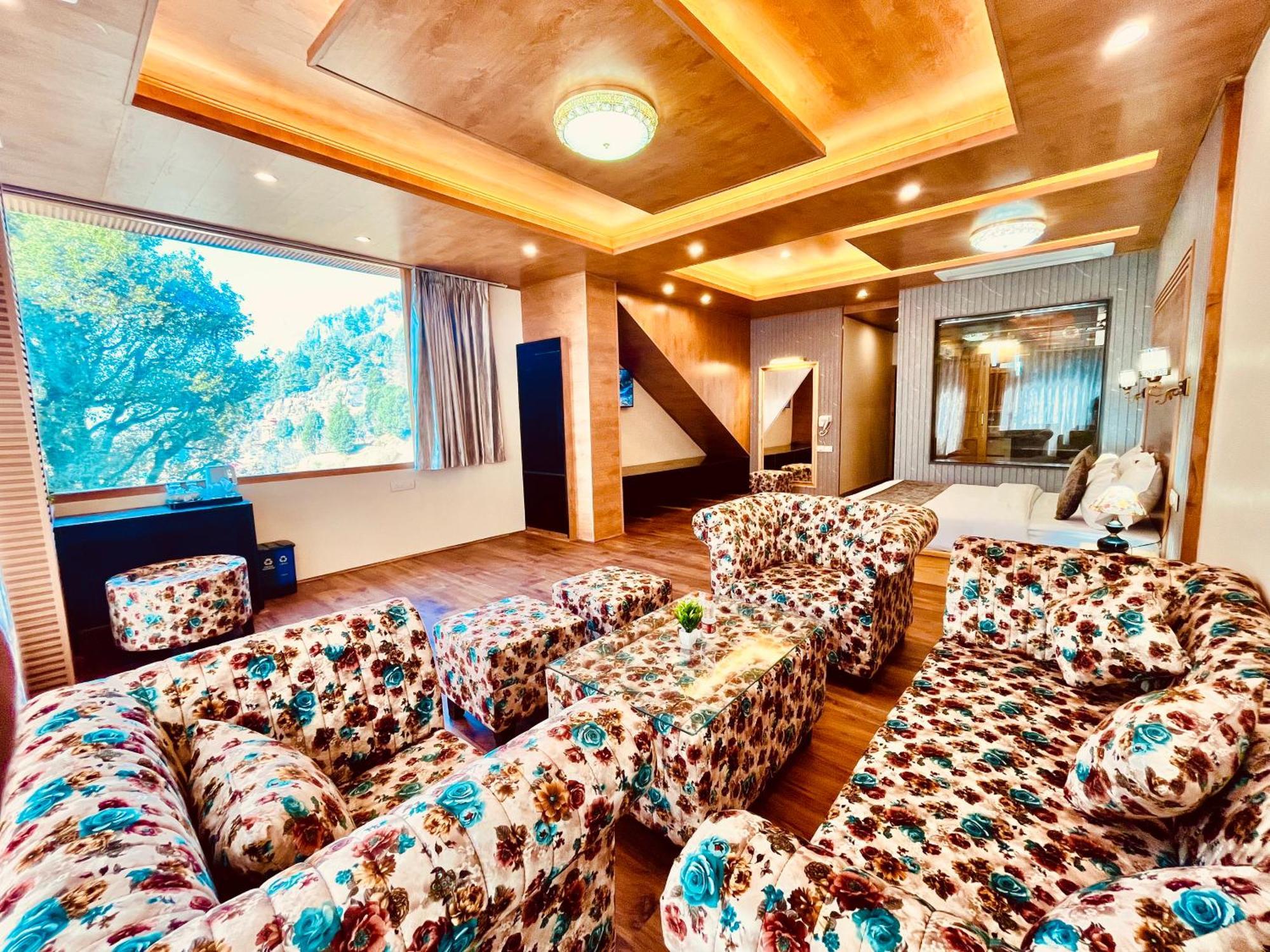 Hotel Rockland Cottage, - Centrally Heated & Air Cooled Premium Manali (Himachal Pradesh)