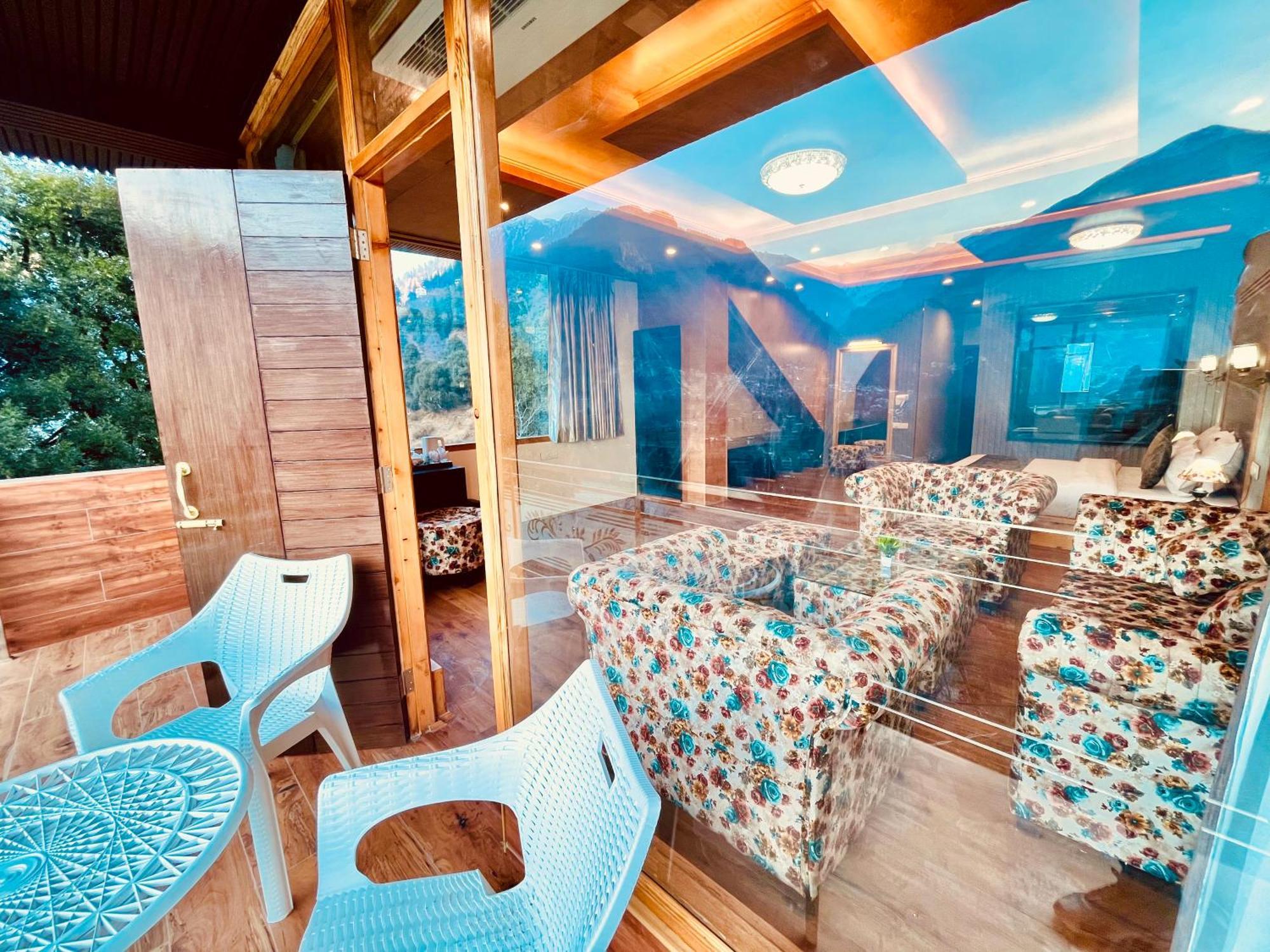 Hotel Rockland Cottage, - Centrally Heated & Air Cooled Premium Manali (Himachal Pradesh)