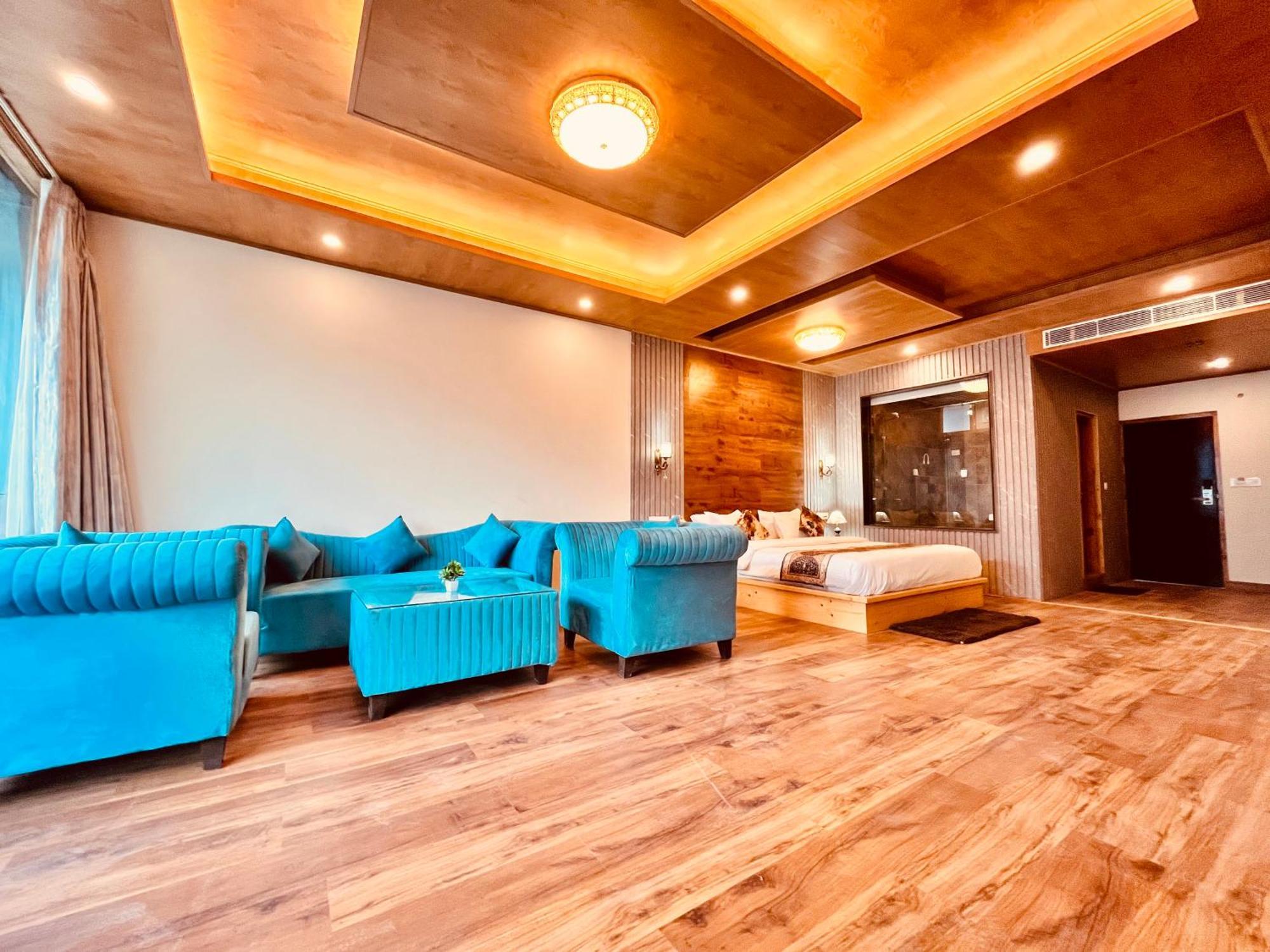 Rockland Cottage, - Centrally Heated & Air Cooled Premium Hotel