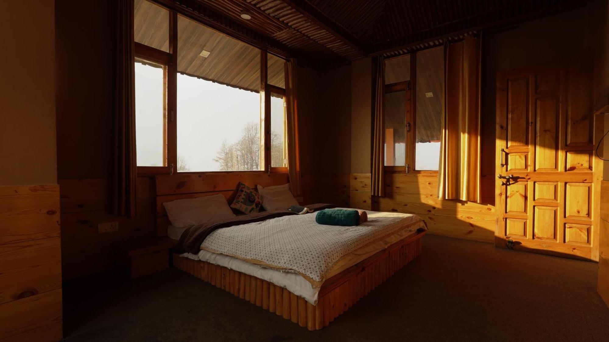 Hotel Barfi Manali (Himachal Pradesh)