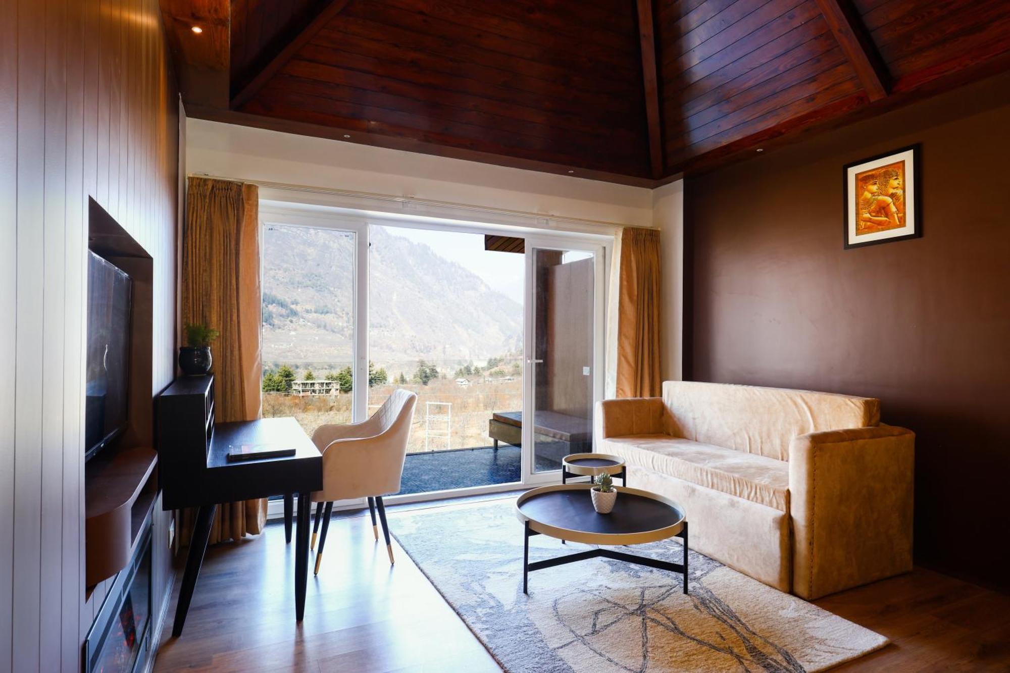 The Voyage By Kaizen Resort, Hotel