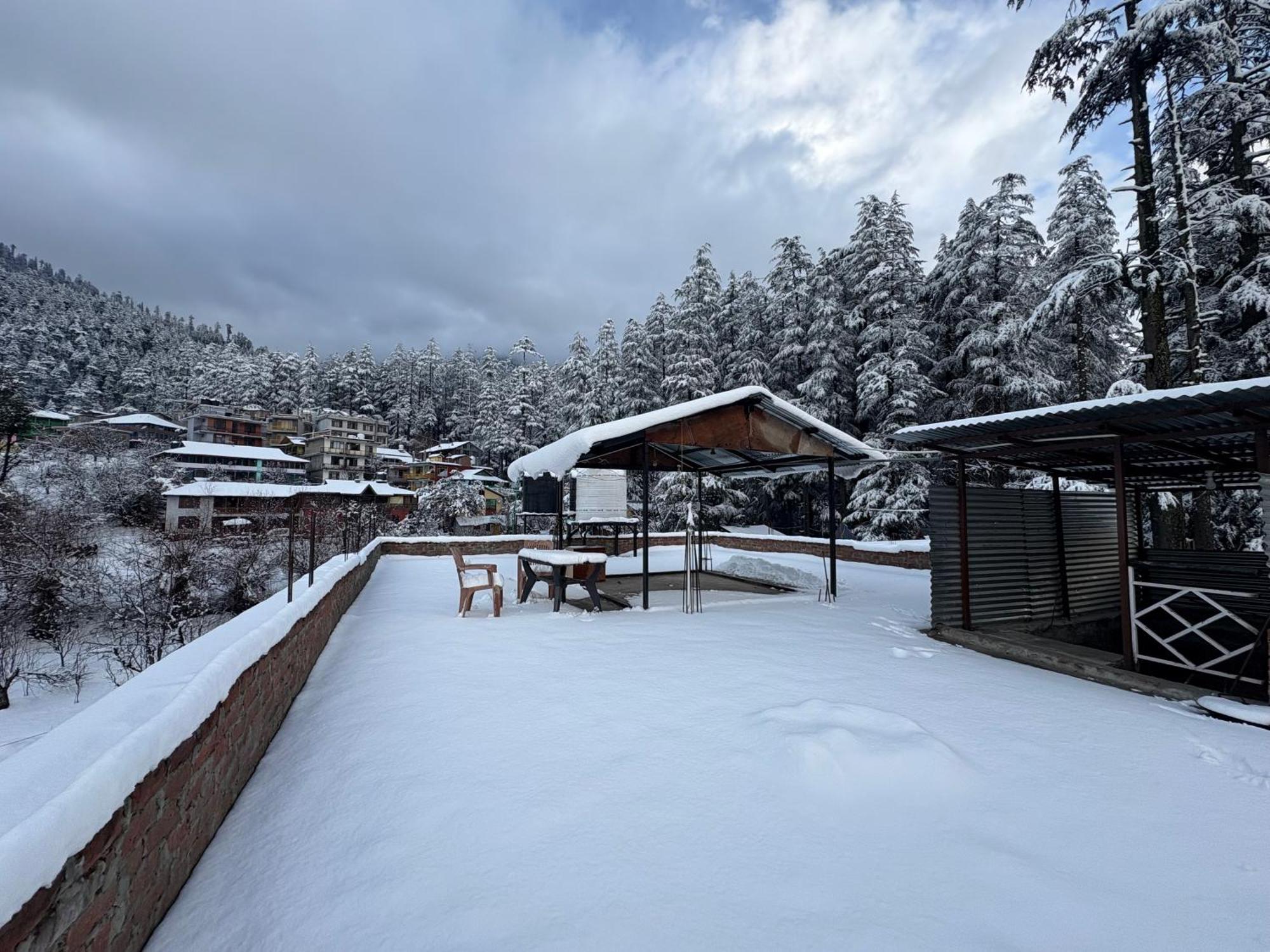Suraj - Rooftop Cafe With Hampta View Near Hadimba Temple Manali (Himachal Pradesh)