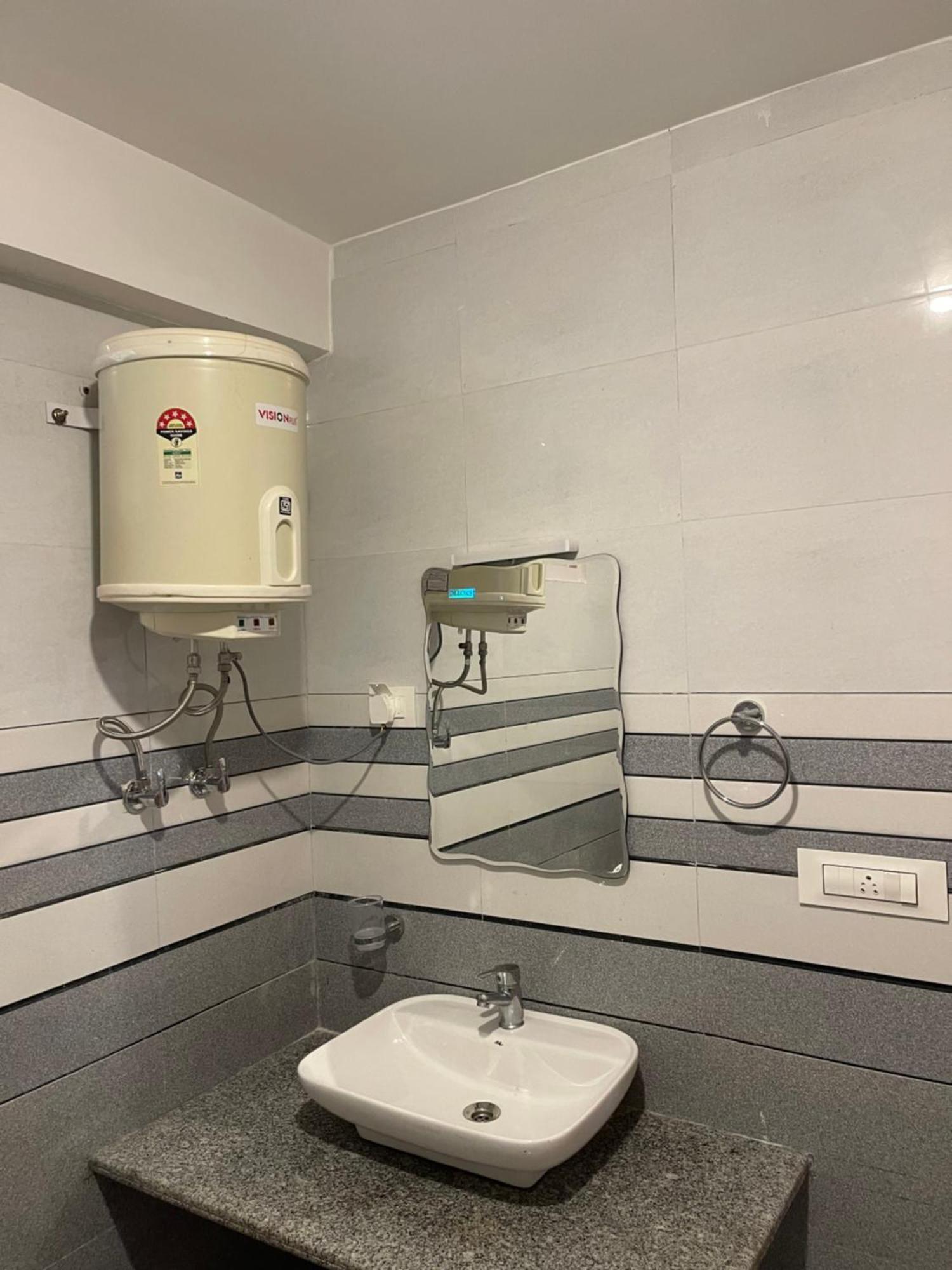 Shubham Hotel