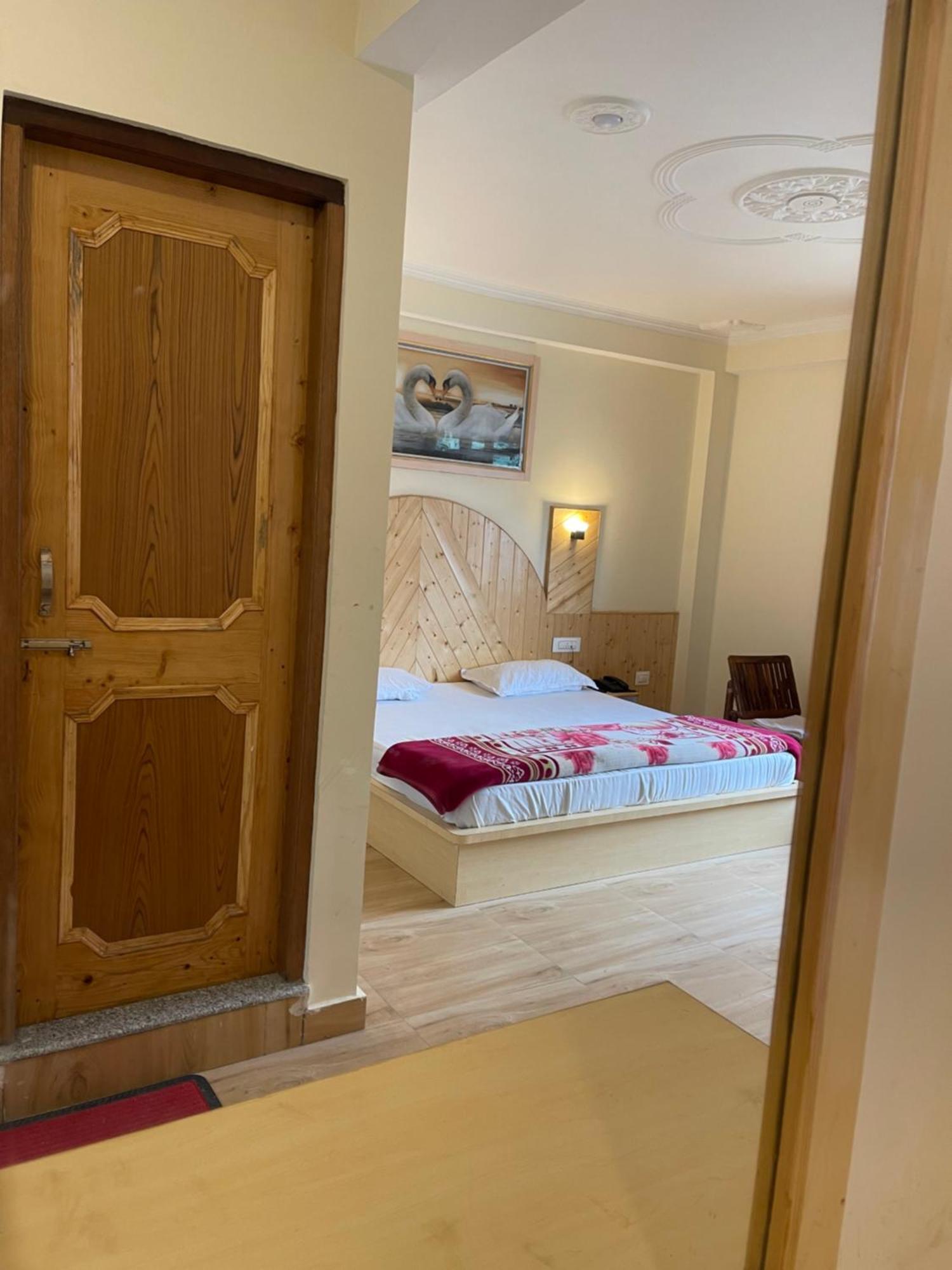 Shubham Hotel 3*