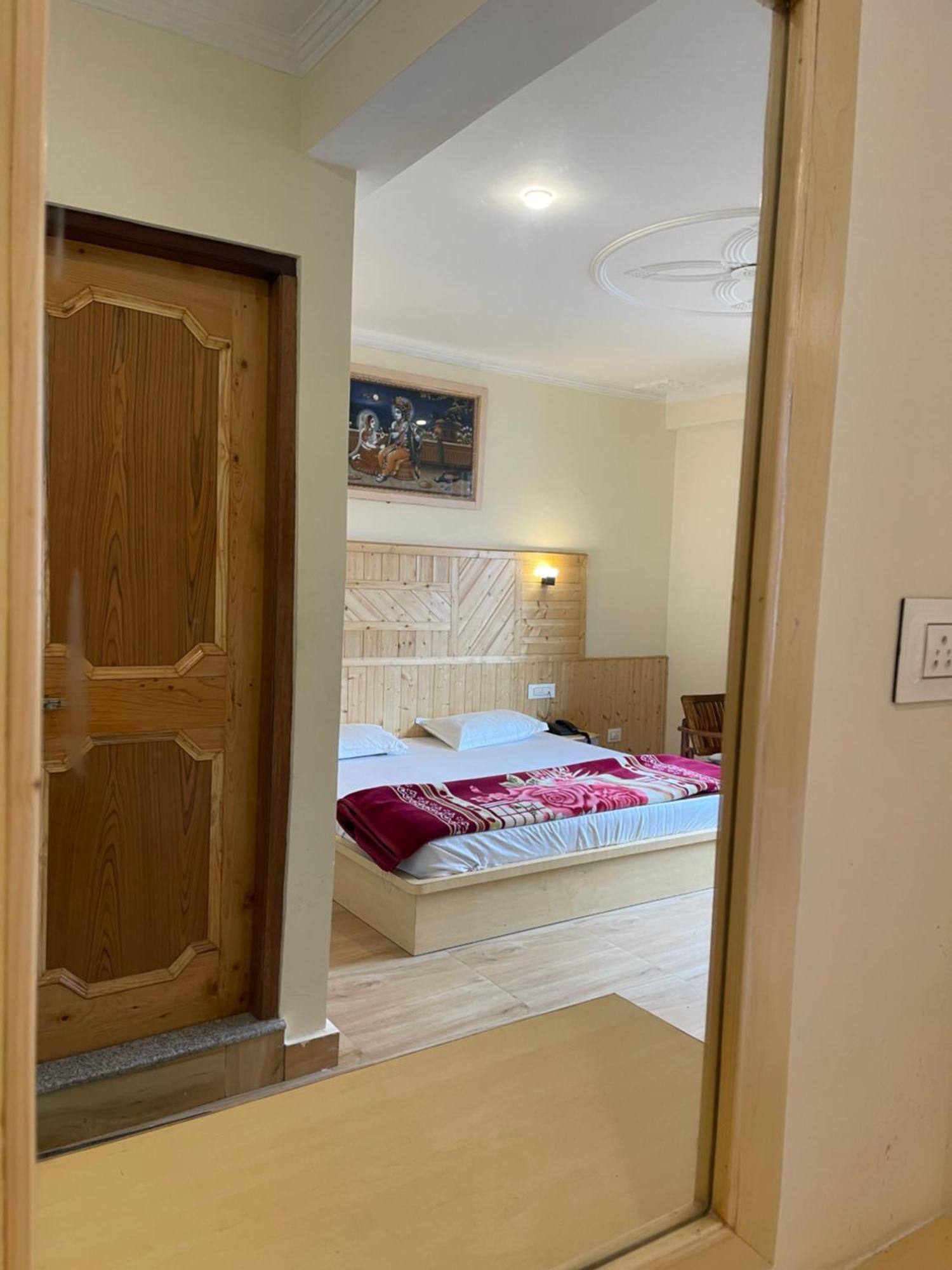 Hotel Shubham 3*