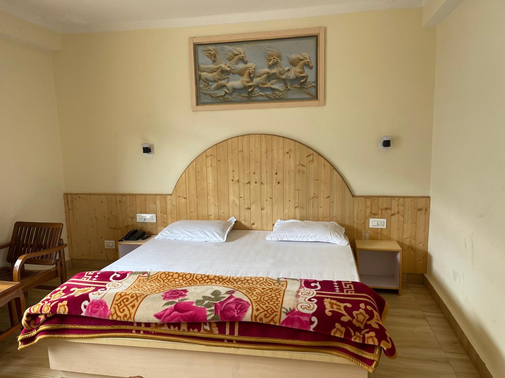 Shubham Hotel