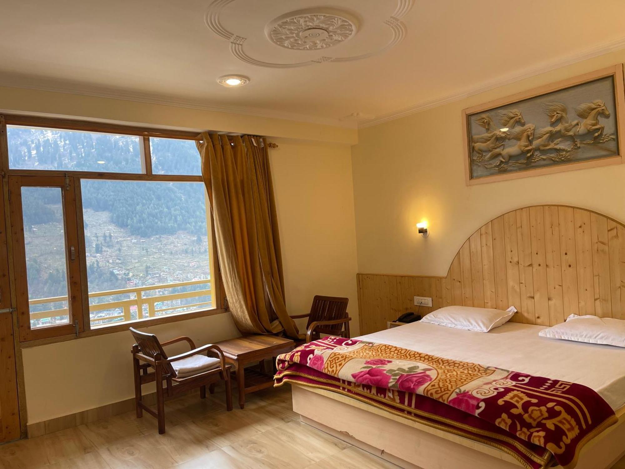 Hotel Shubham Manali (Himachal Pradesh)