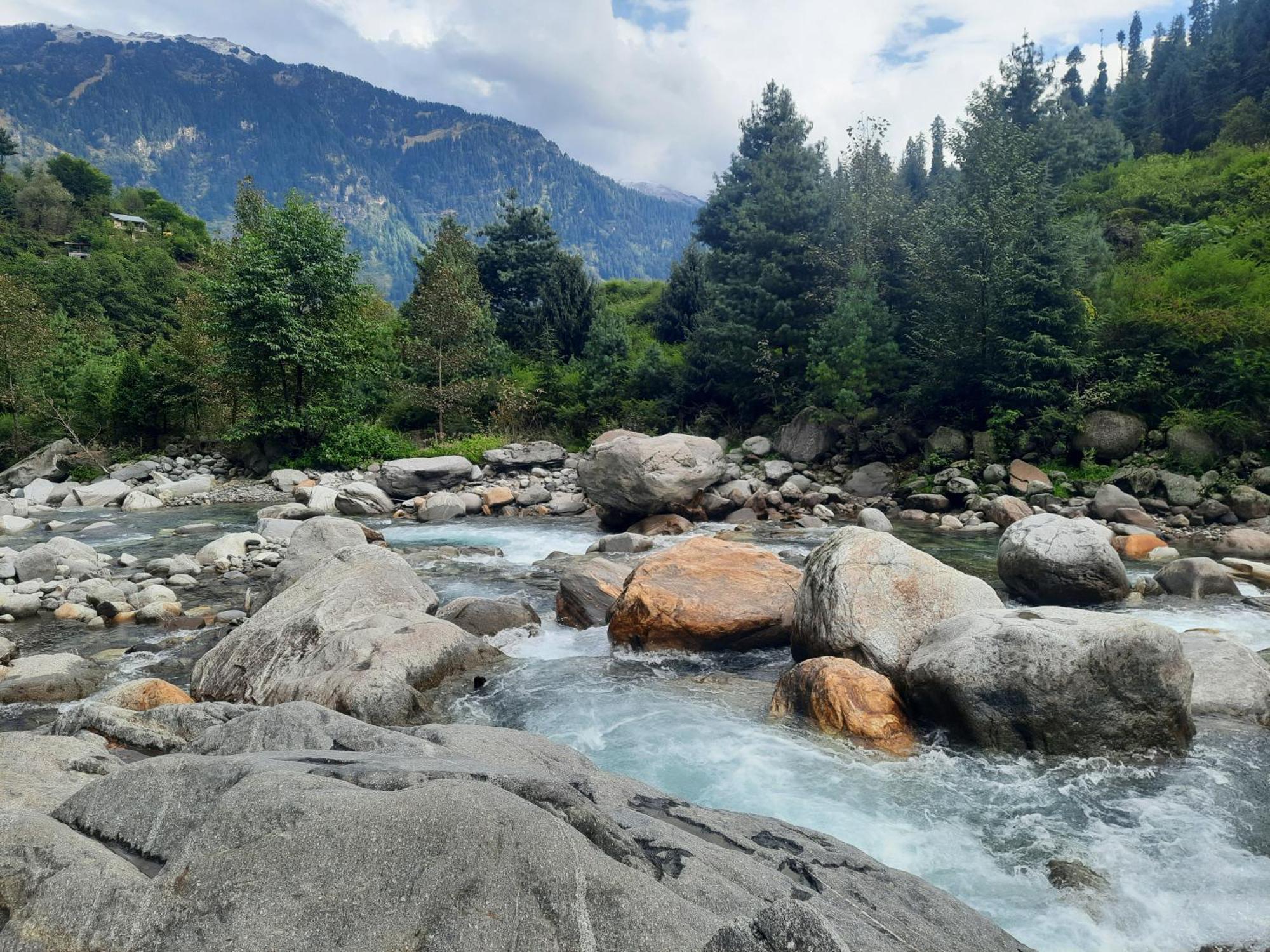 Motel Old By Himalayan Hotels, With Mountain View, Balcony, Terrace And Parking Manali (Himachal Pradesh)