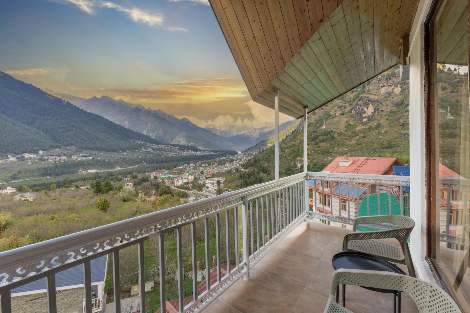 Hotel Echor Himalayan Heights Luxe Manali (Himachal Pradesh)