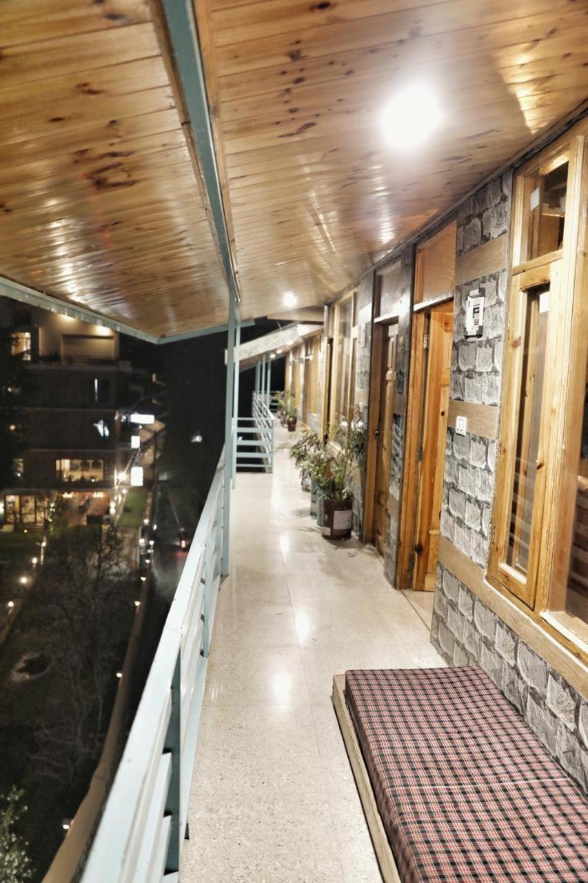 Old With Balcony And Mountain Views, Near Mall Road 4* Manali (Himachal Pradesh)
