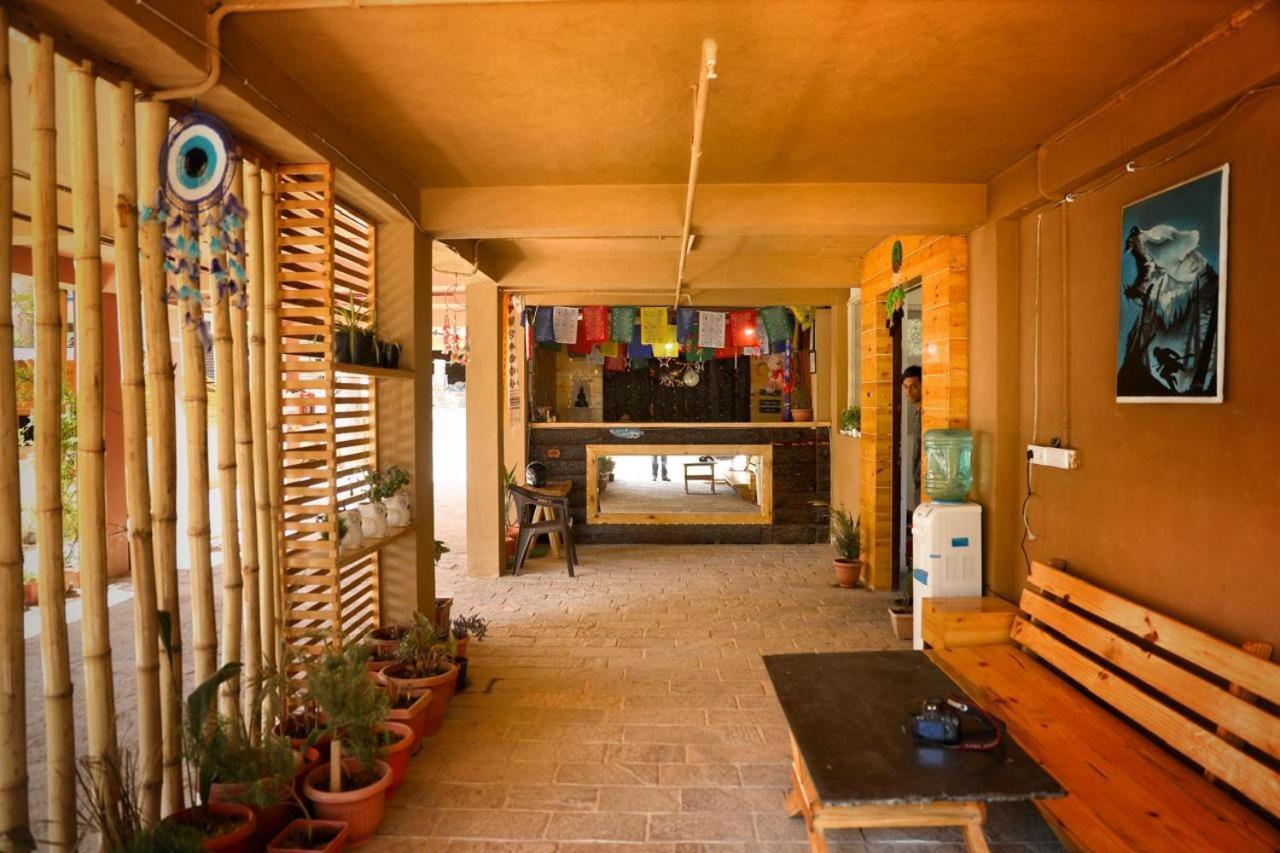 Old With Balcony And Mountain Views, Near Mall Road 4*