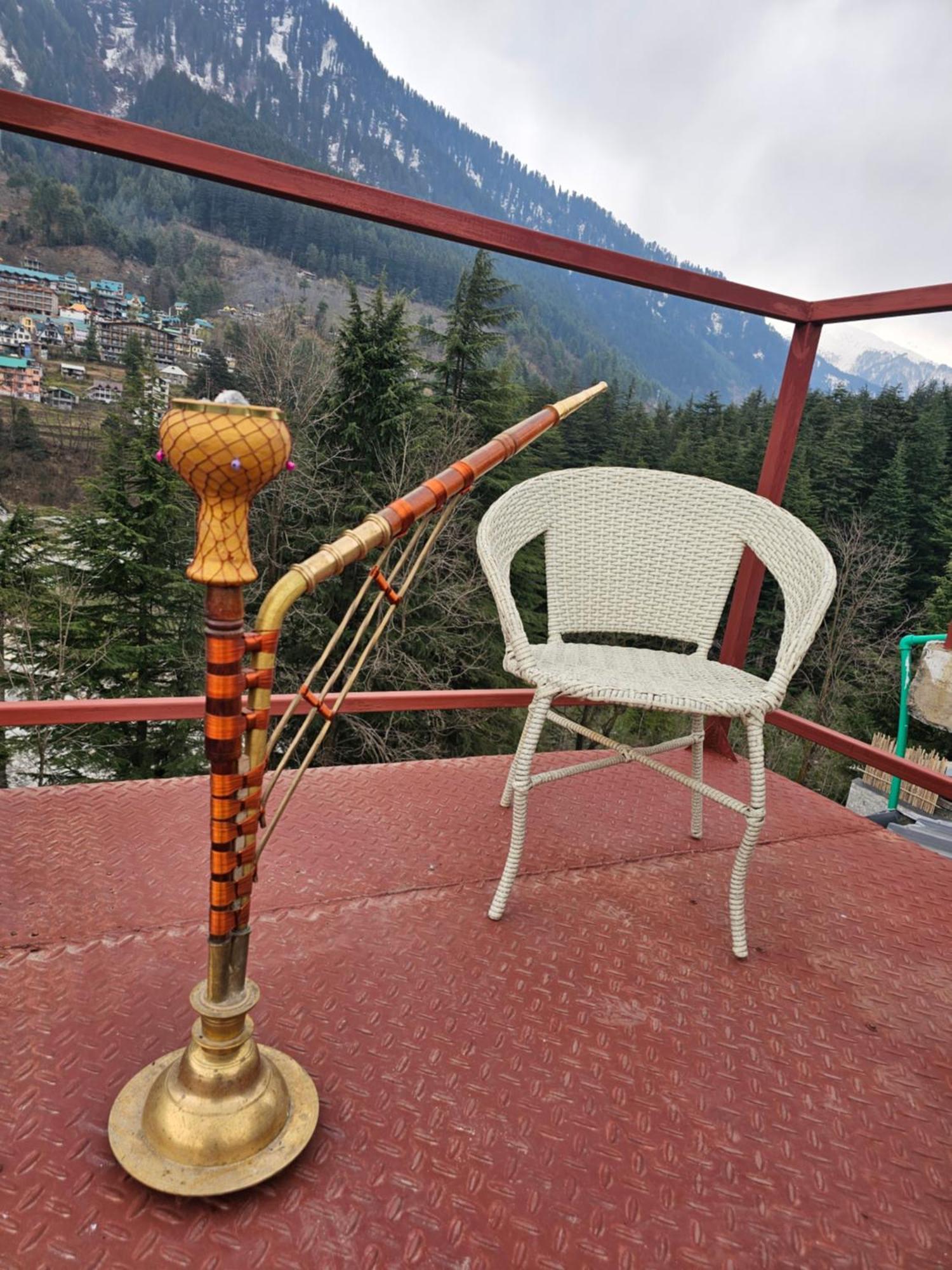 Old With Balcony And Mountain Views, Near Mall Road 4*