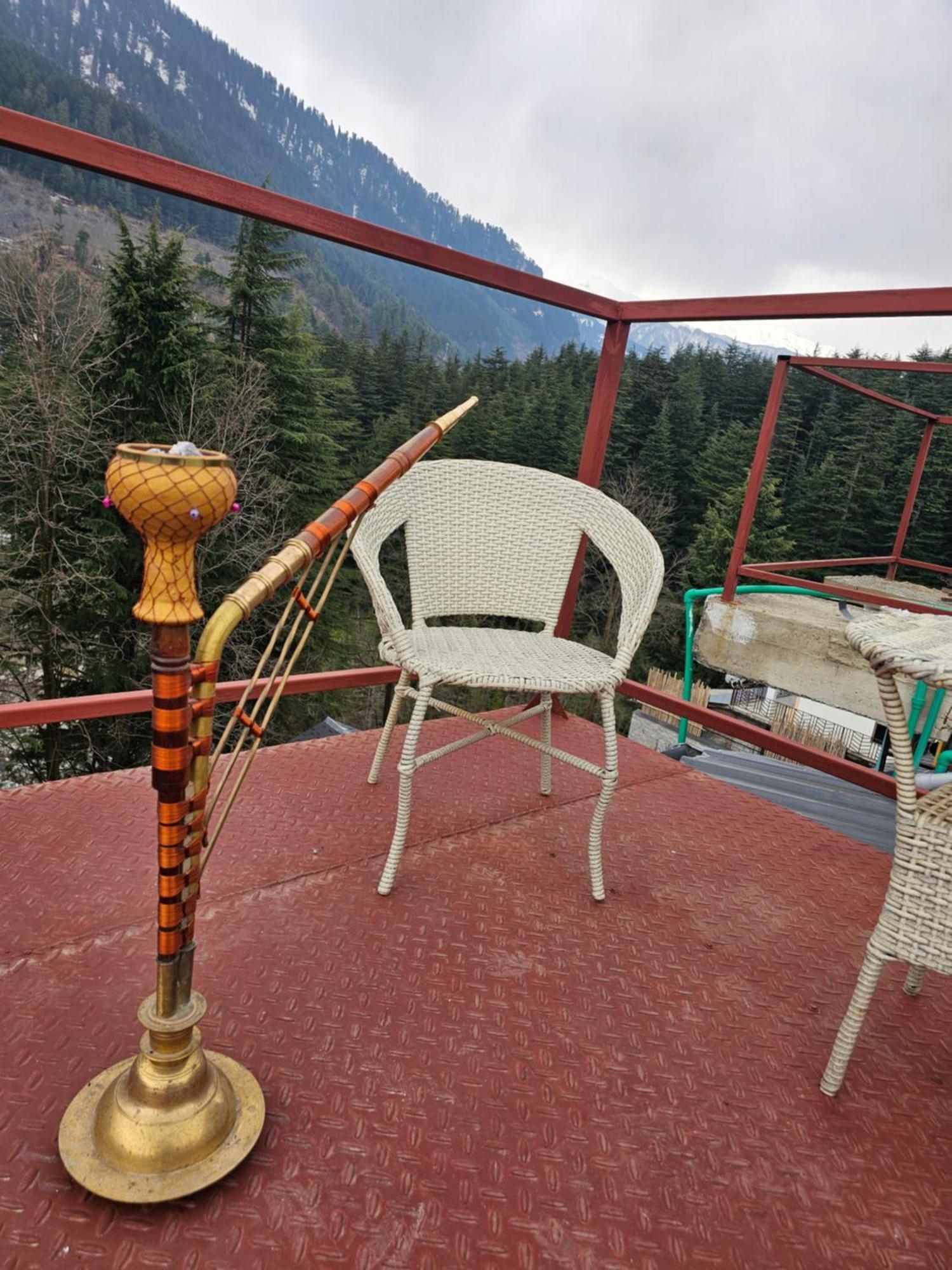 Old With Balcony And Mountain Views, Near Mall Road