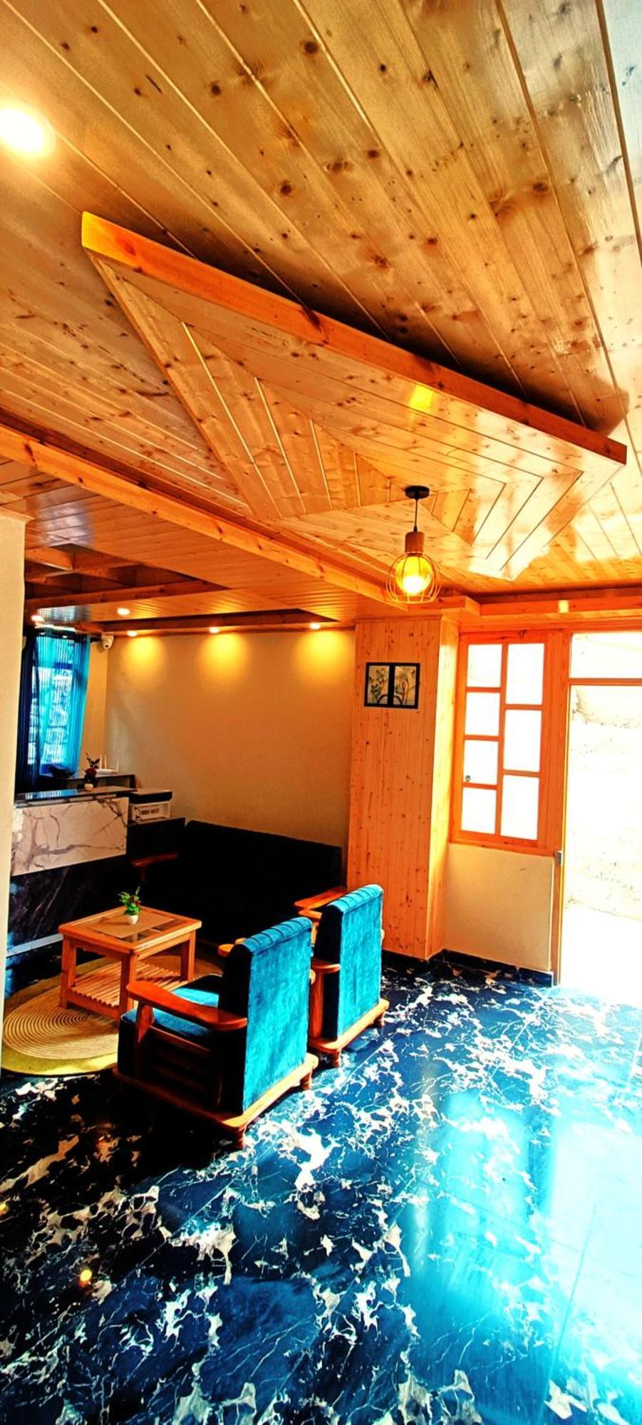 Hotel Nayra 4*