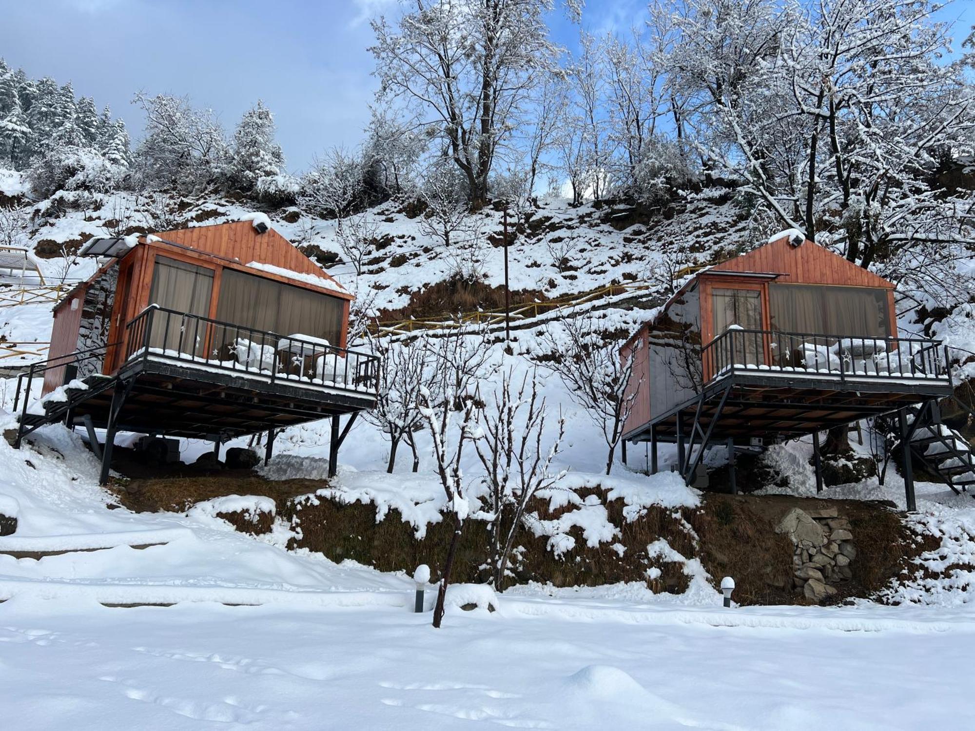 Glass By Urban Monk- Unique Centrally Heated With Electric Blankets Manali (Himachal Pradesh)