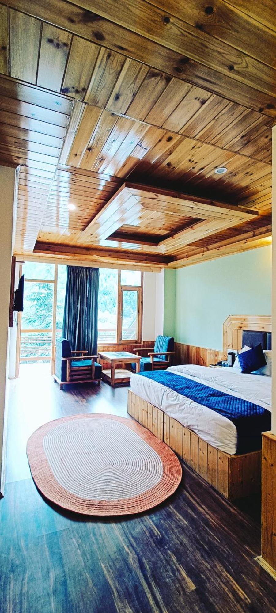 Nayra Hotel 4*
