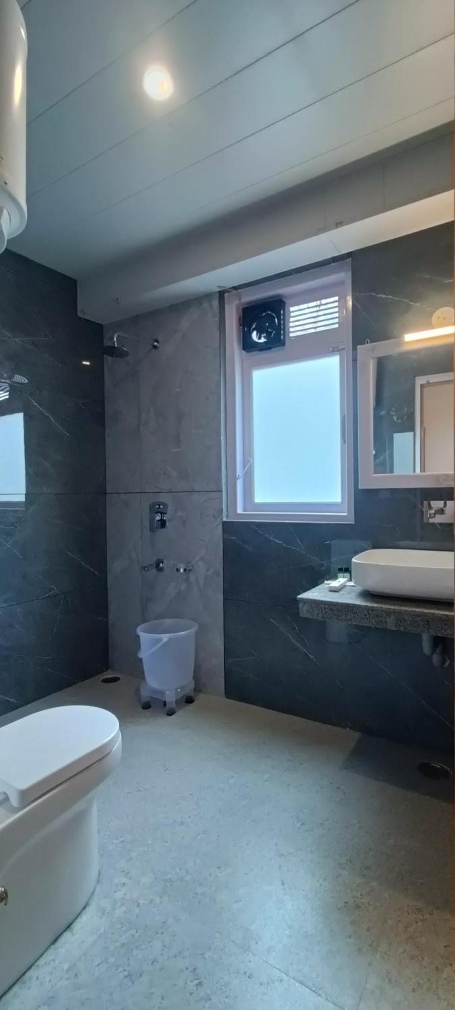 Nayra Hotel 4*