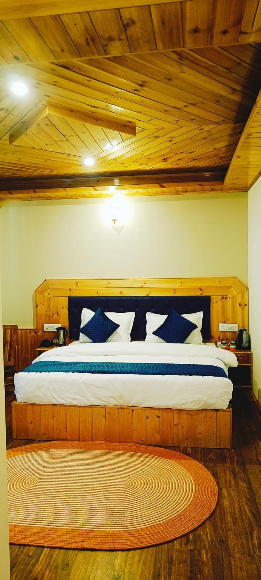 Nayra Hotel