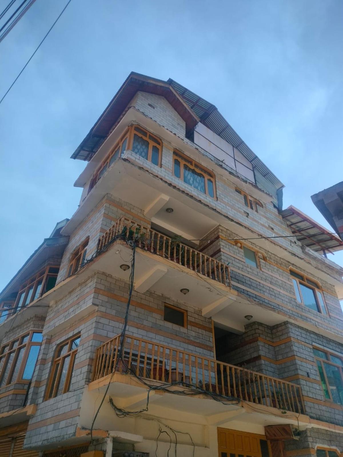 Govind Royal Hotel 4*