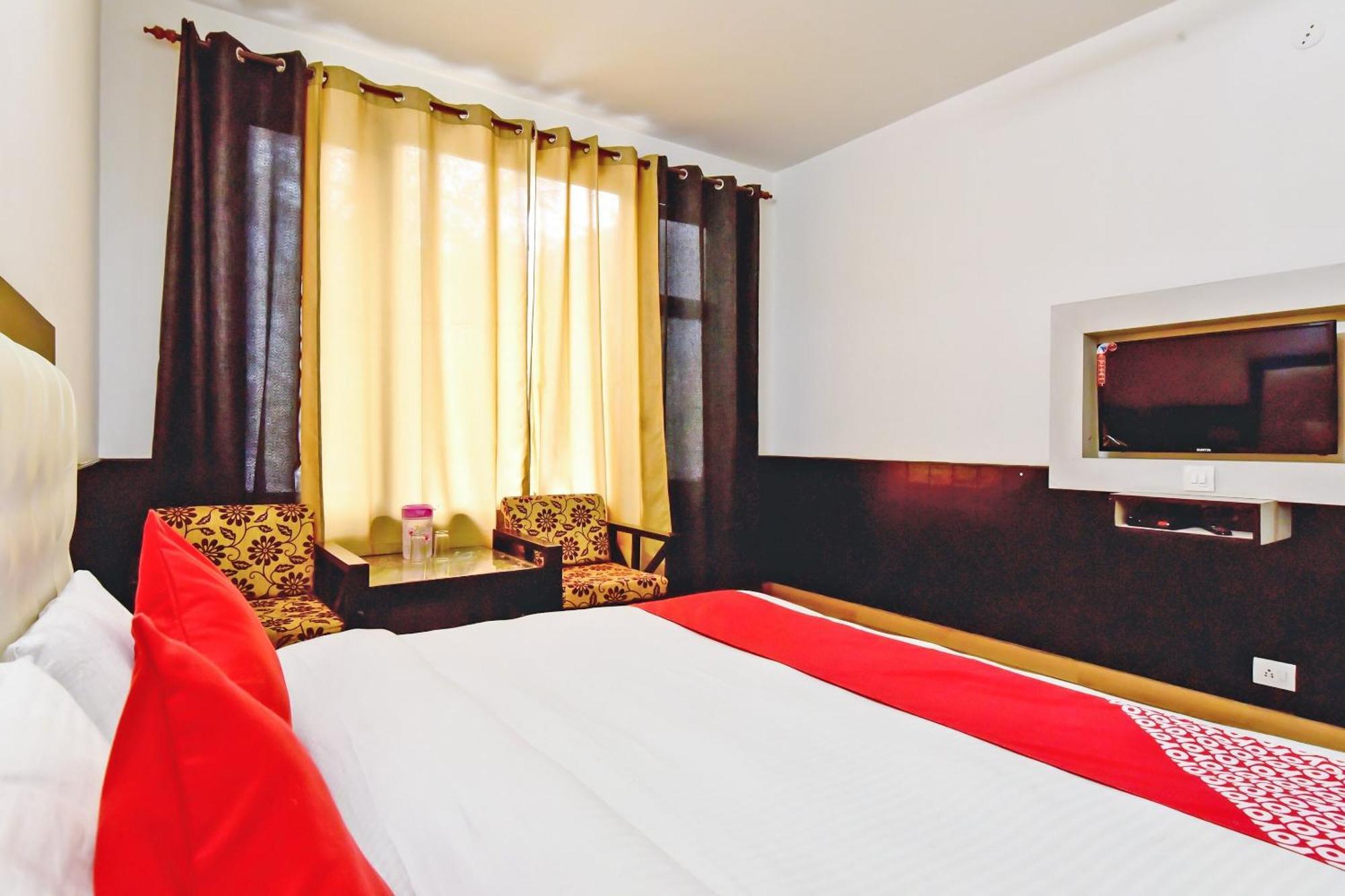 Hotel O Whispering River 3*