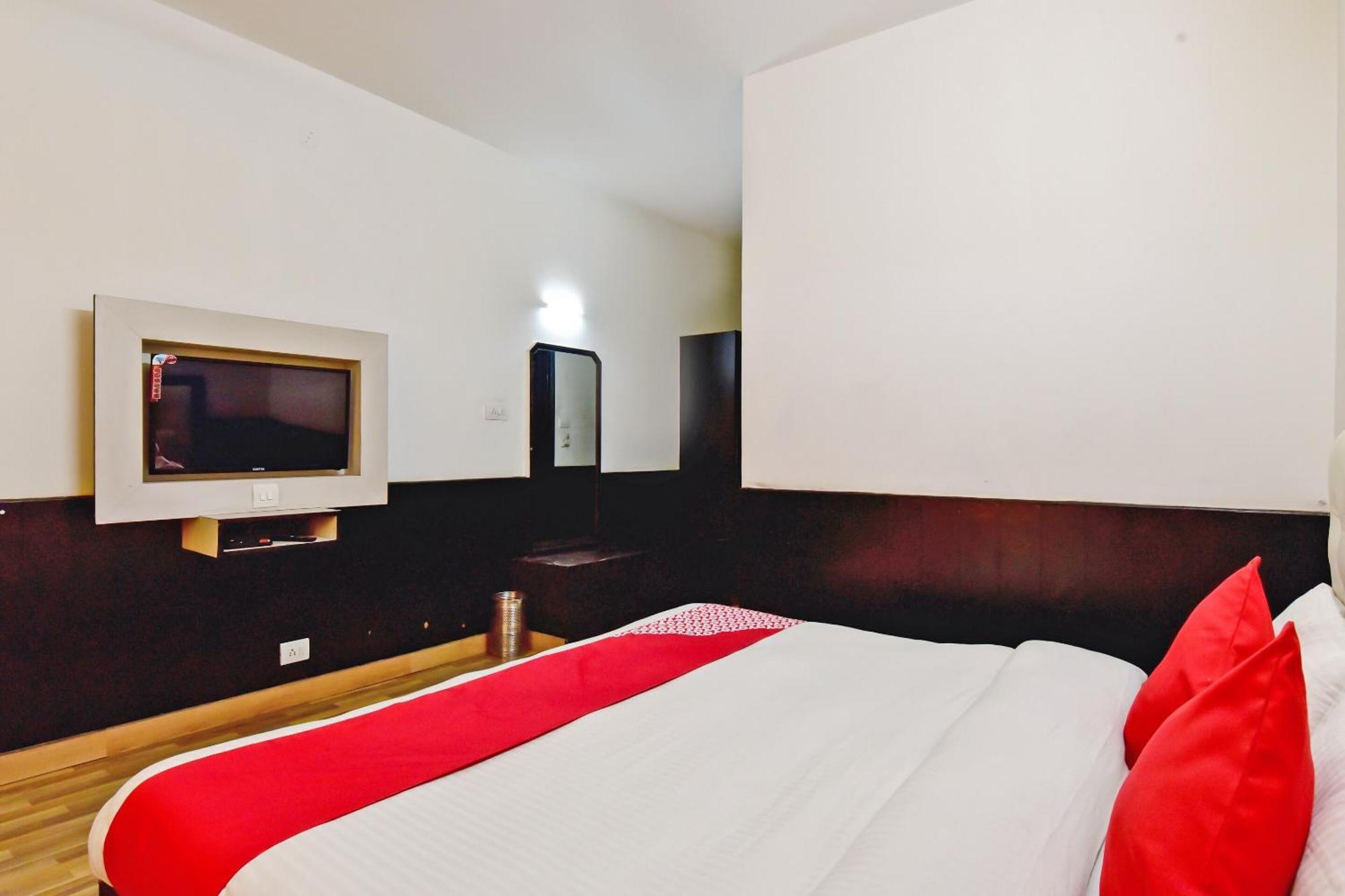 O Whispering River Hotel Manali (Himachal Pradesh)