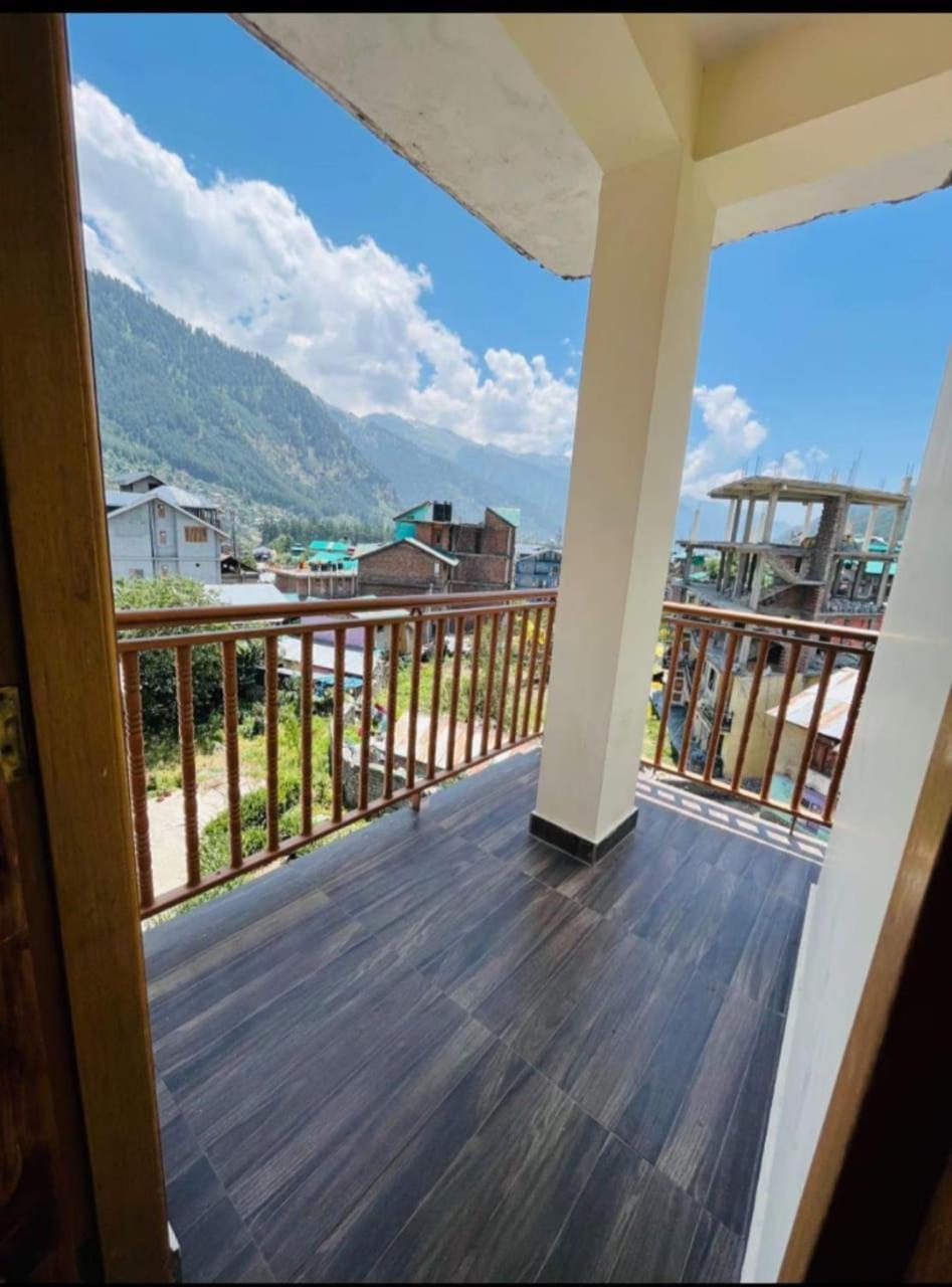 Hadimba Regency ! Free 4 Wheeler Parking ! Mountain View ! Near Mall Road Manali (Himachal Pradesh)