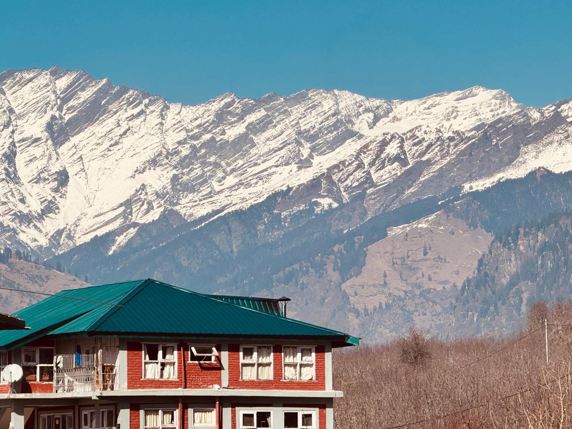 Frostvale Private 3 Bedroom * Manali (Himachal Pradesh)