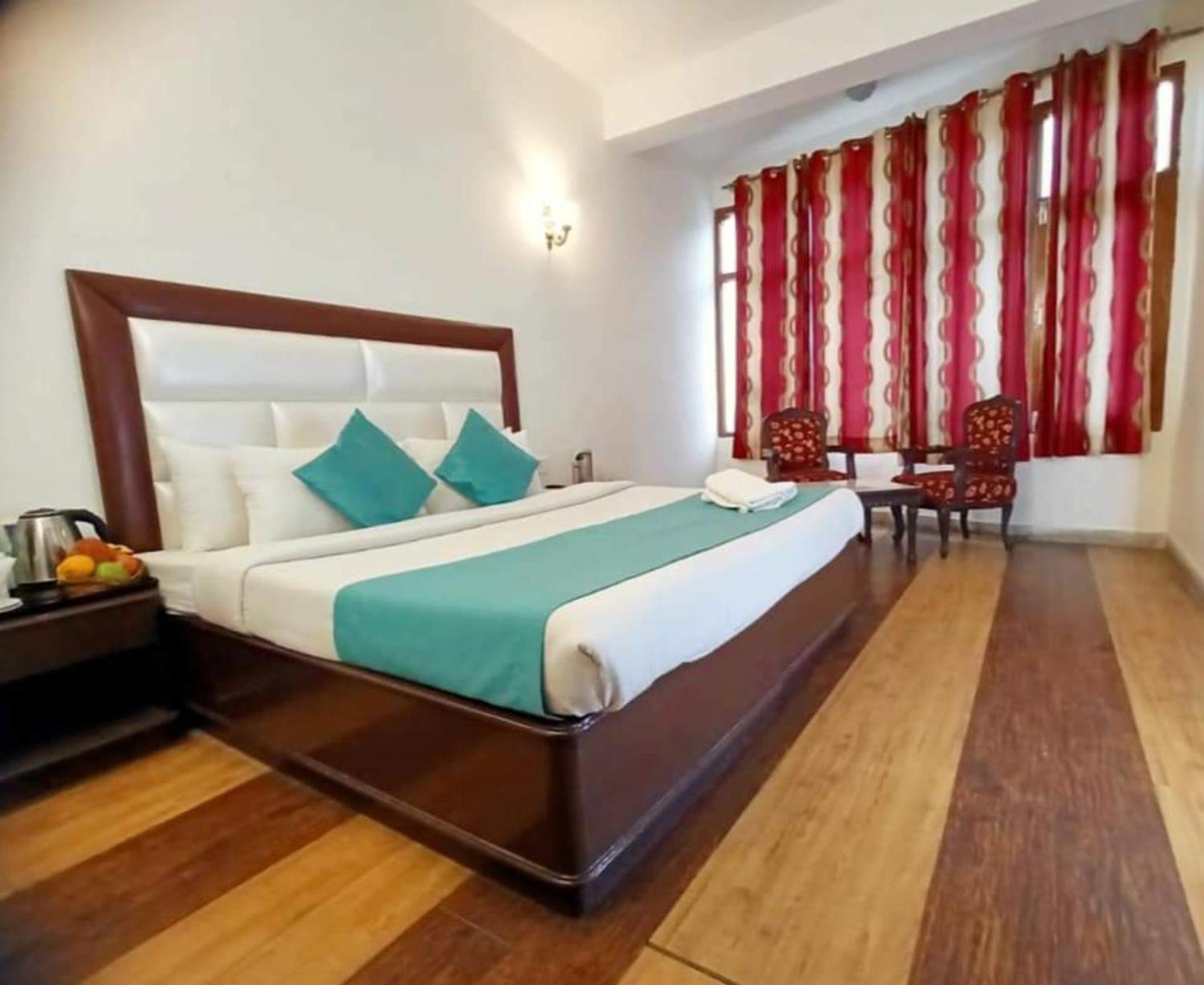 Homestay Kalinga Inter Continental Near Beas River - Restaurant & Free Parking - Luxurious Quality - Excellent Customer Service