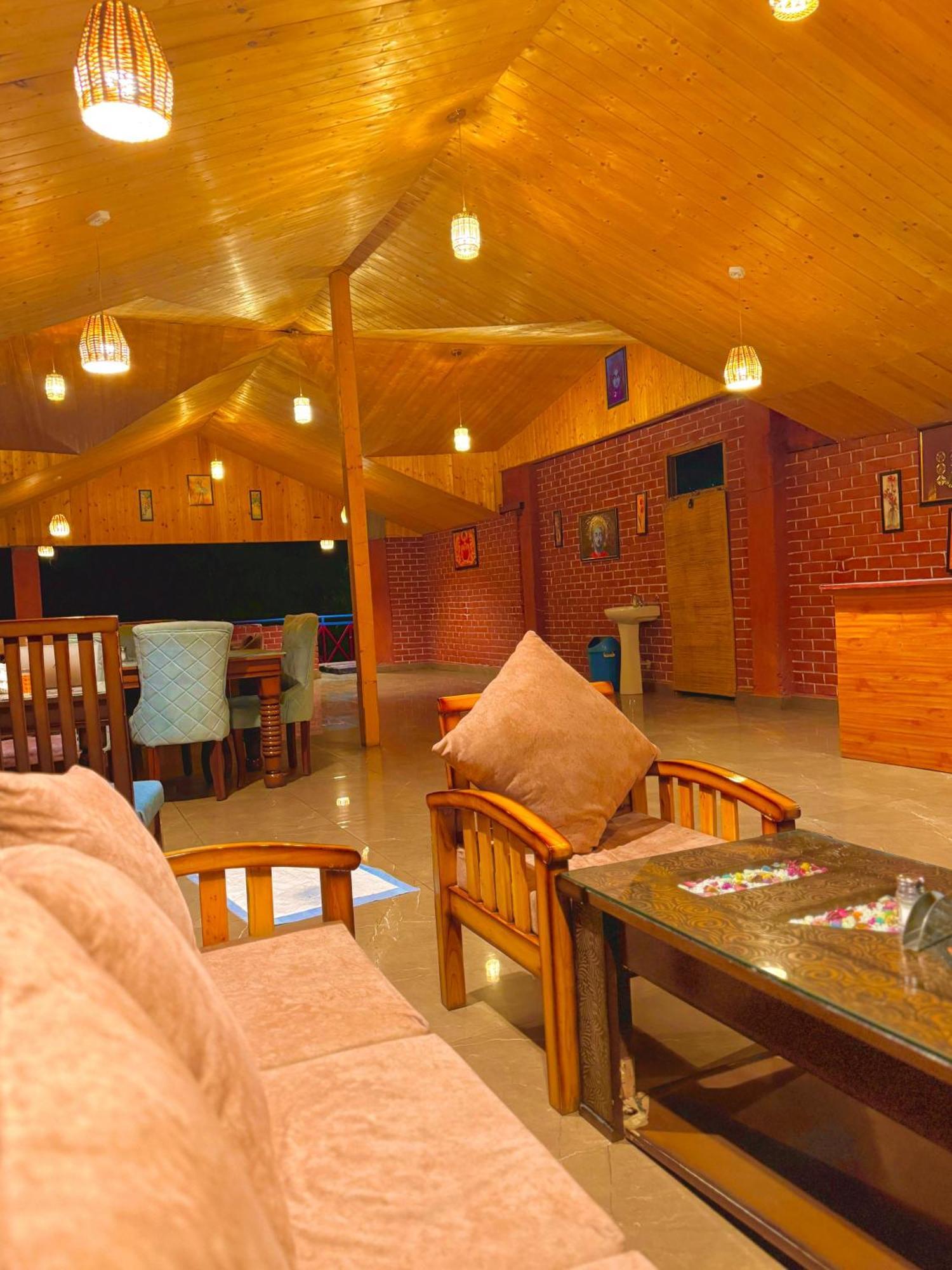 Himalayan Valley View Retreat - Selling Riverside In 3*