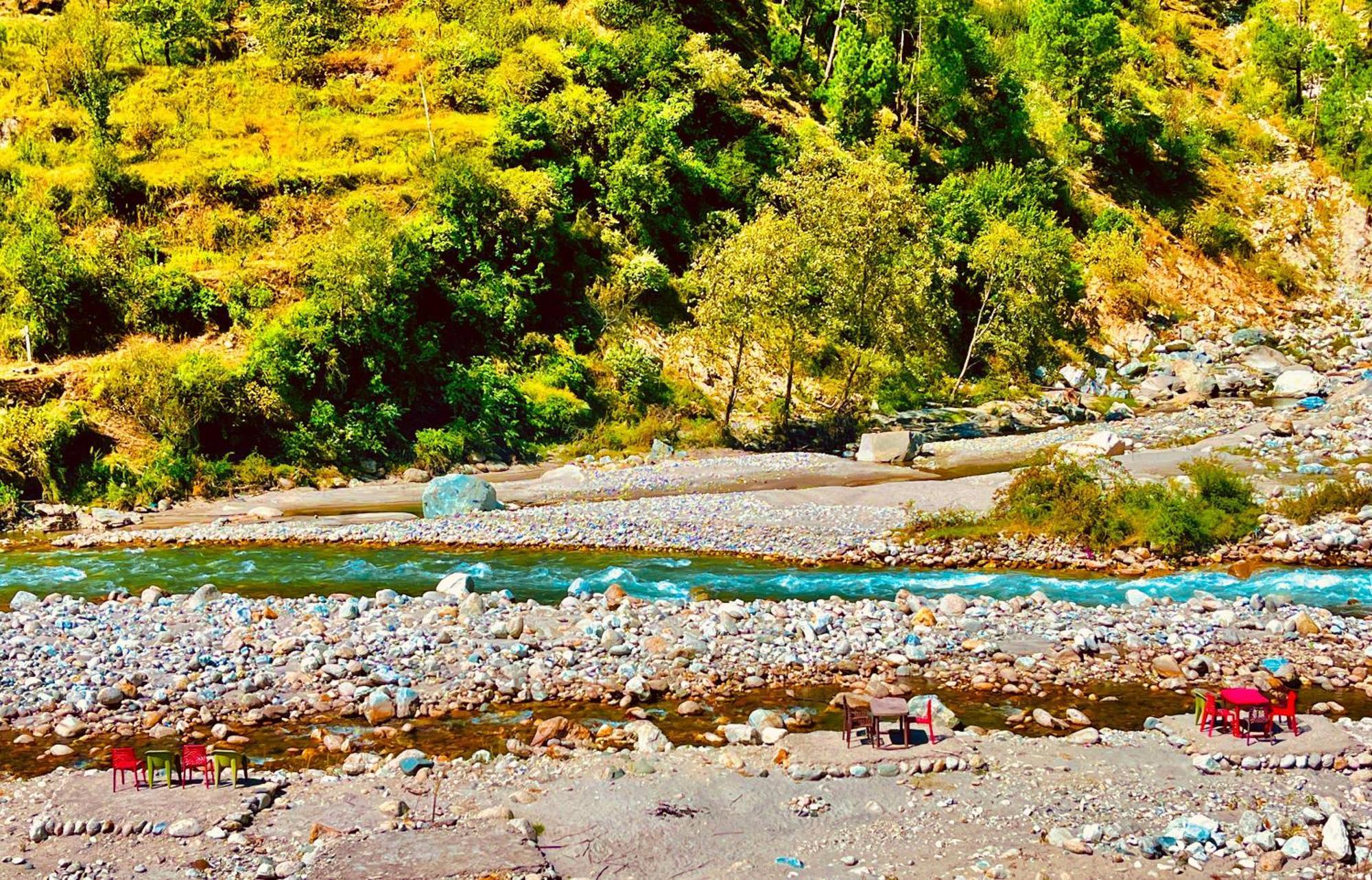 Himalayan Valley View Retreat - Selling Riverside In Manali (Himachal Pradesh)