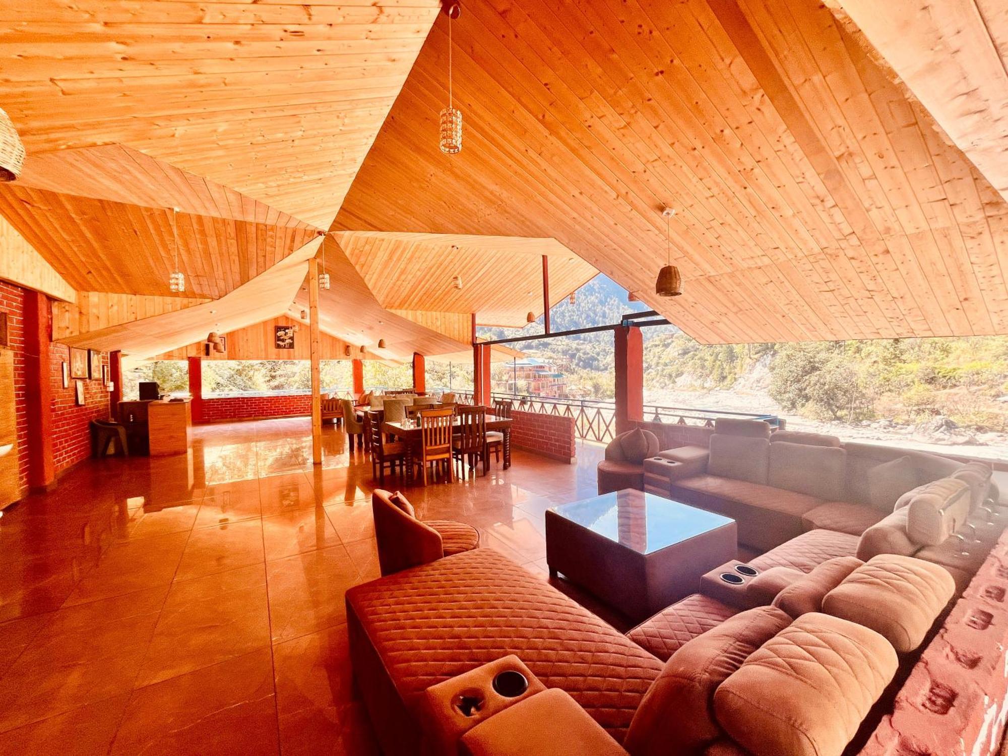 Hotel Himalayan Valley View Retreat - Selling Riverside In 3*