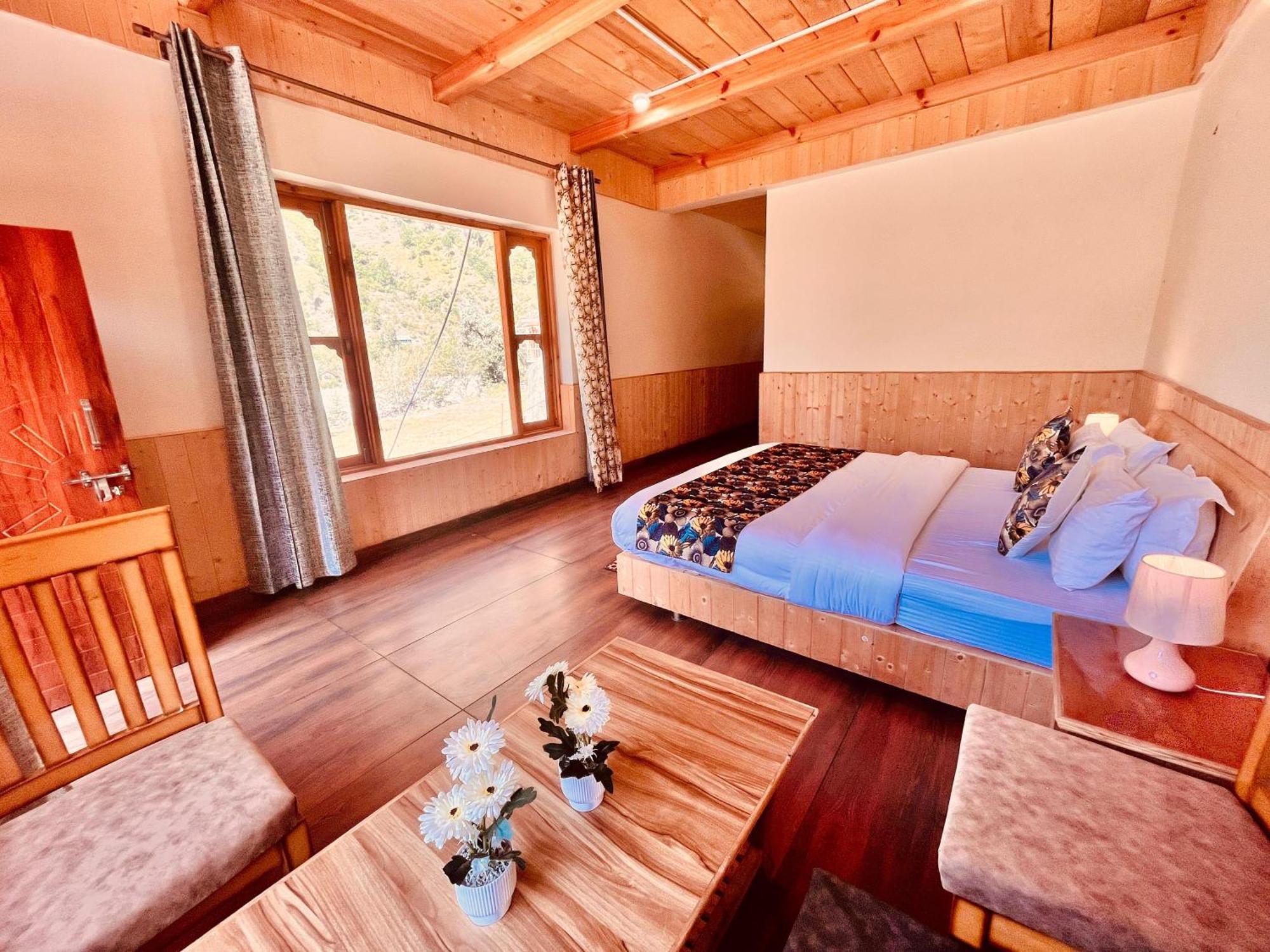 Hotel Himalayan Valley View Retreat - Selling Riverside In 3*