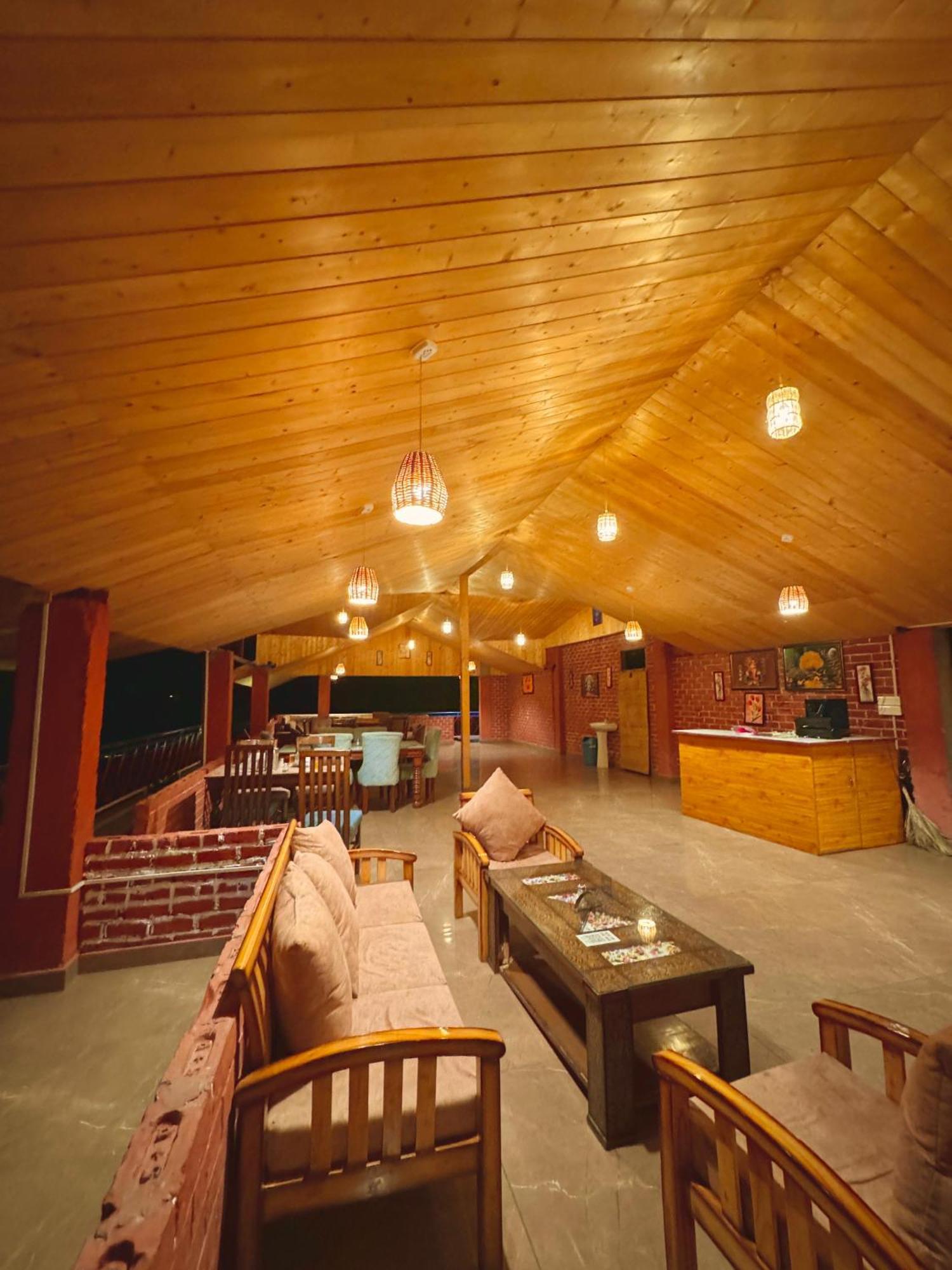 Hotel Himalayan Valley View Retreat - Selling Riverside In 3*