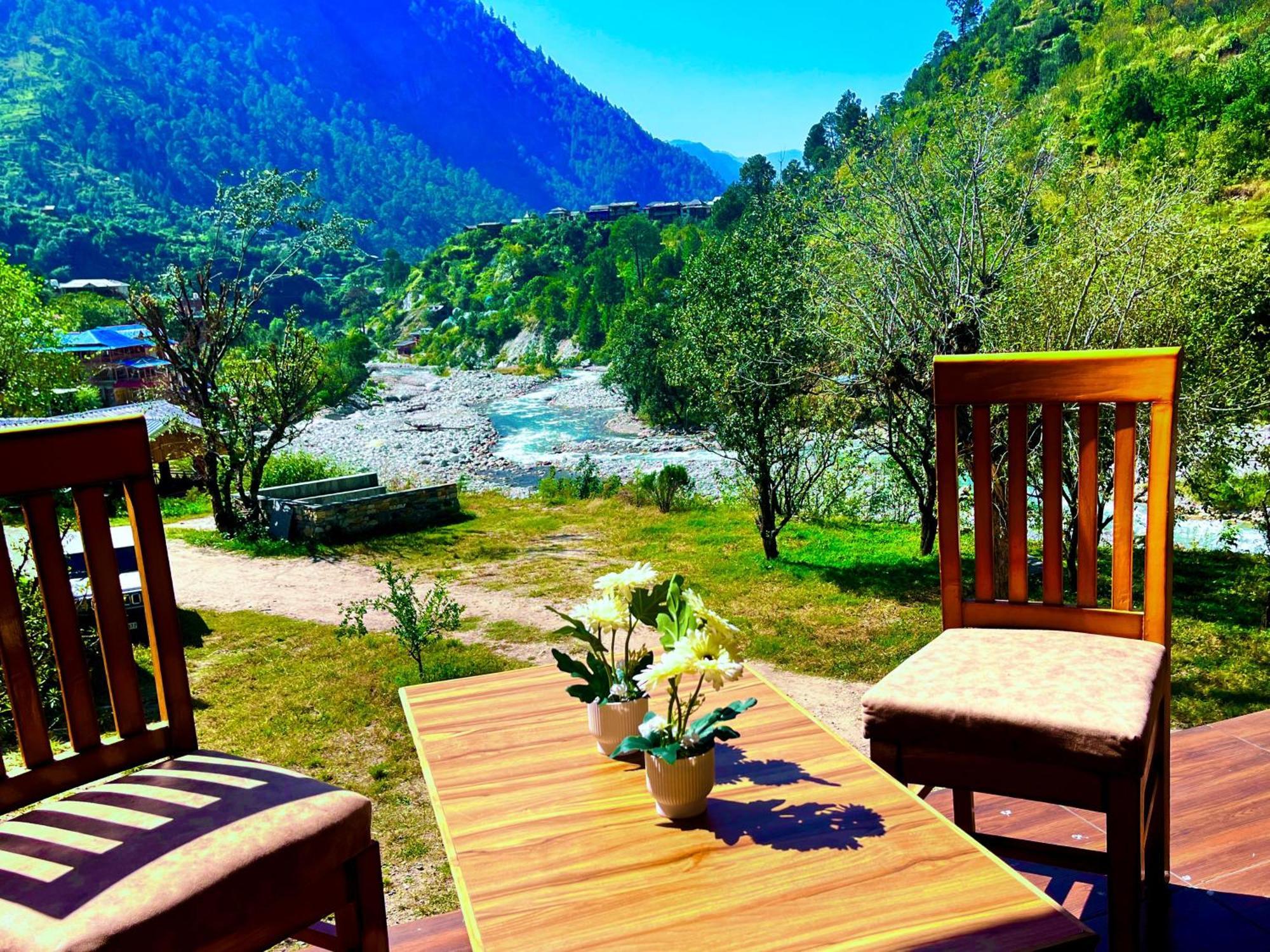 Hotel Himalayan Valley View Retreat - Selling Riverside In Manali (Himachal Pradesh)