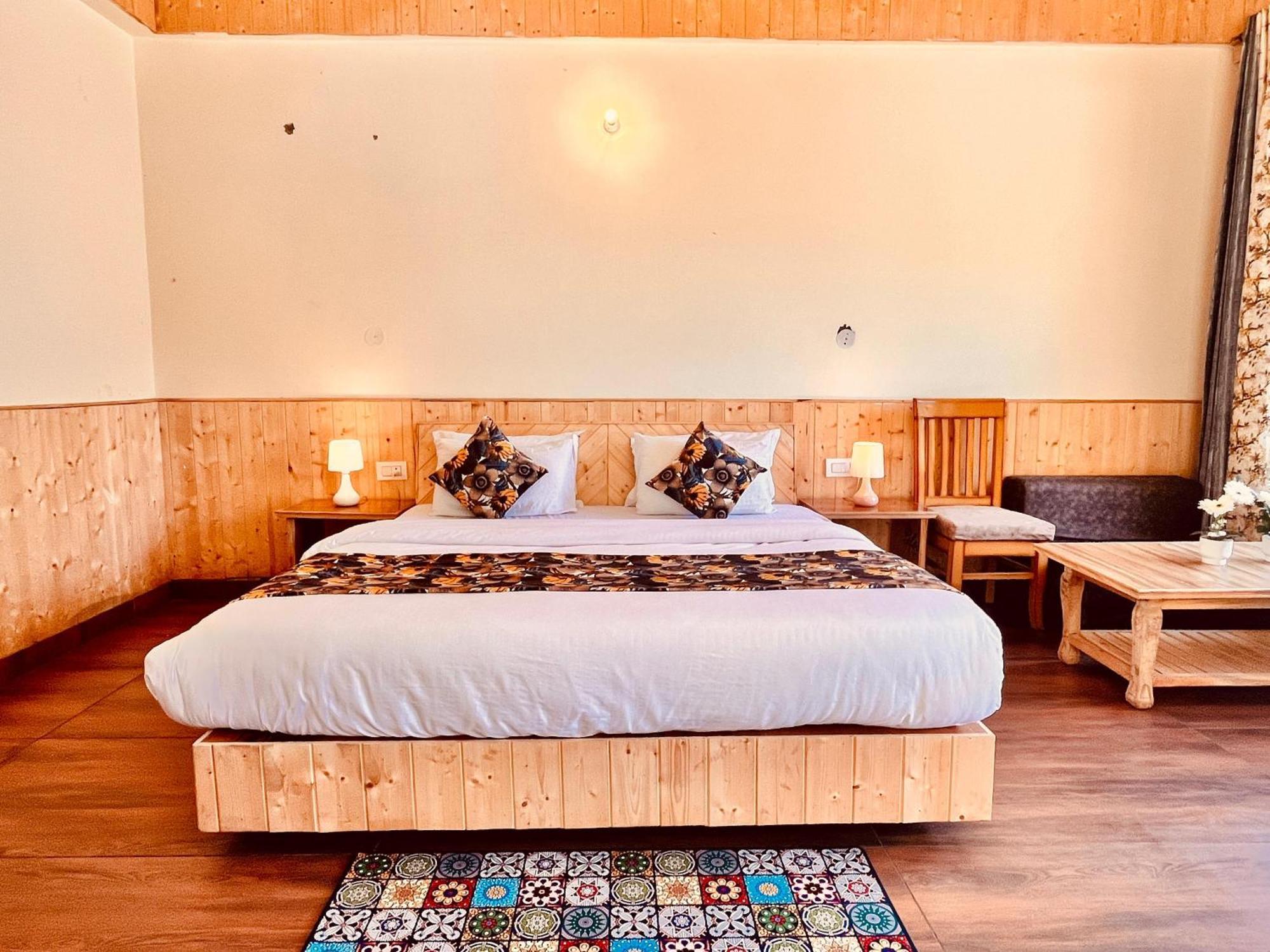 Himalayan Valley View Retreat - Selling Riverside In Hotel 3*