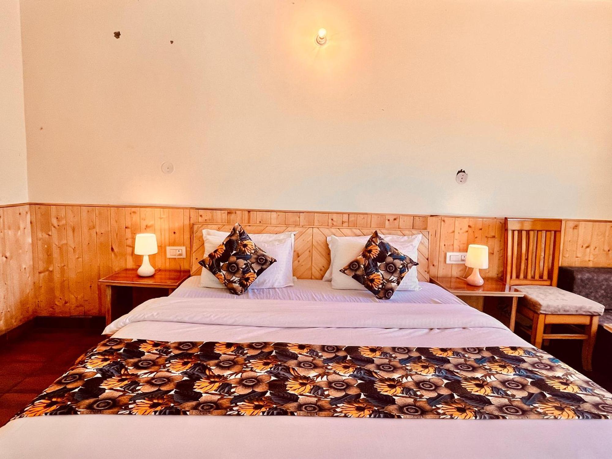 Hotel Himalayan Valley View Retreat - Selling Riverside In Manali (Himachal Pradesh)