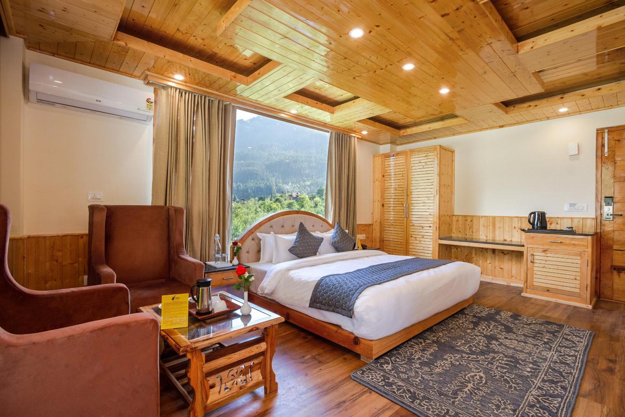 Tripli Namaste Hotel *