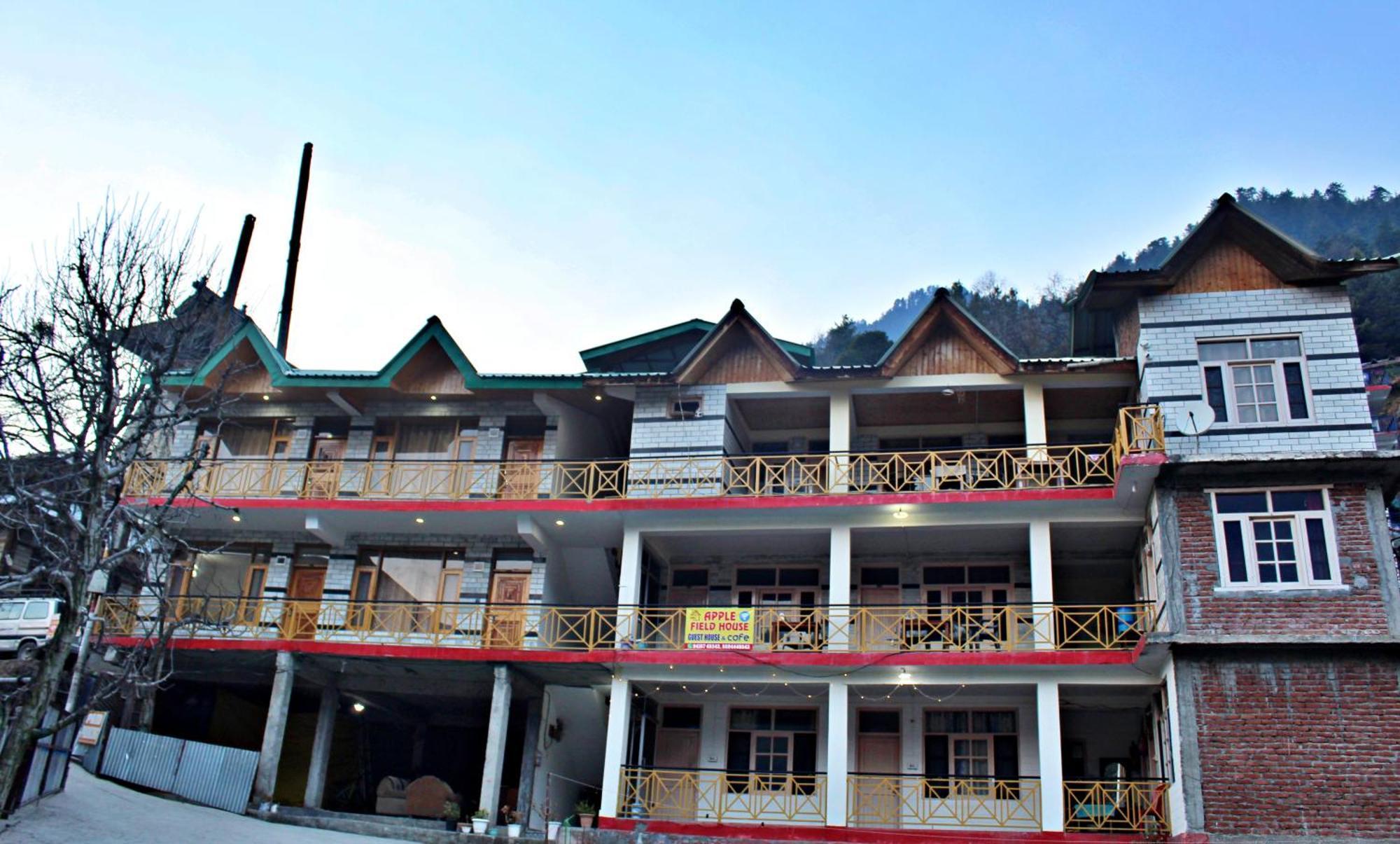 Hotel Apple Field House 3*
