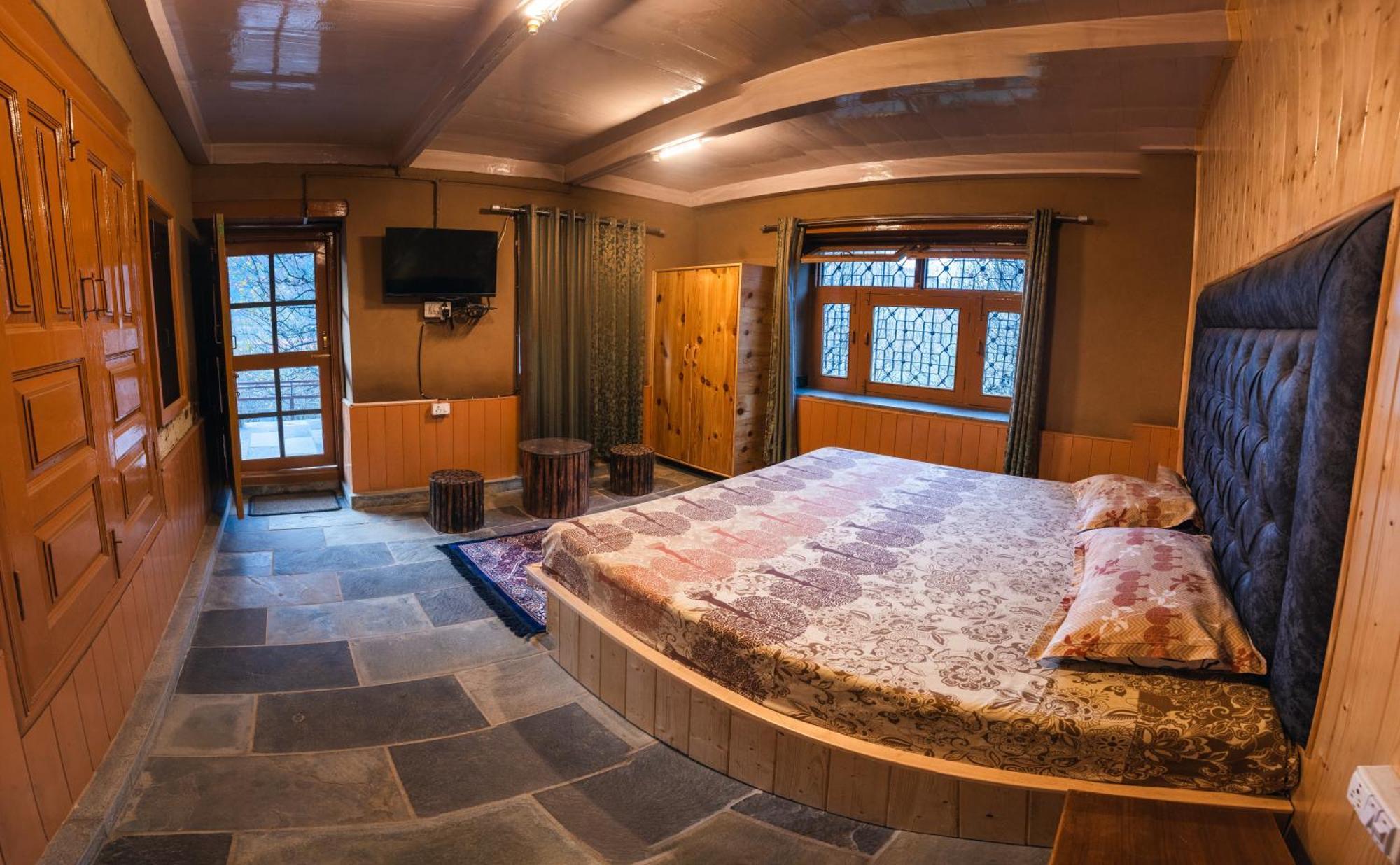The Mountain Child Hotel 3*